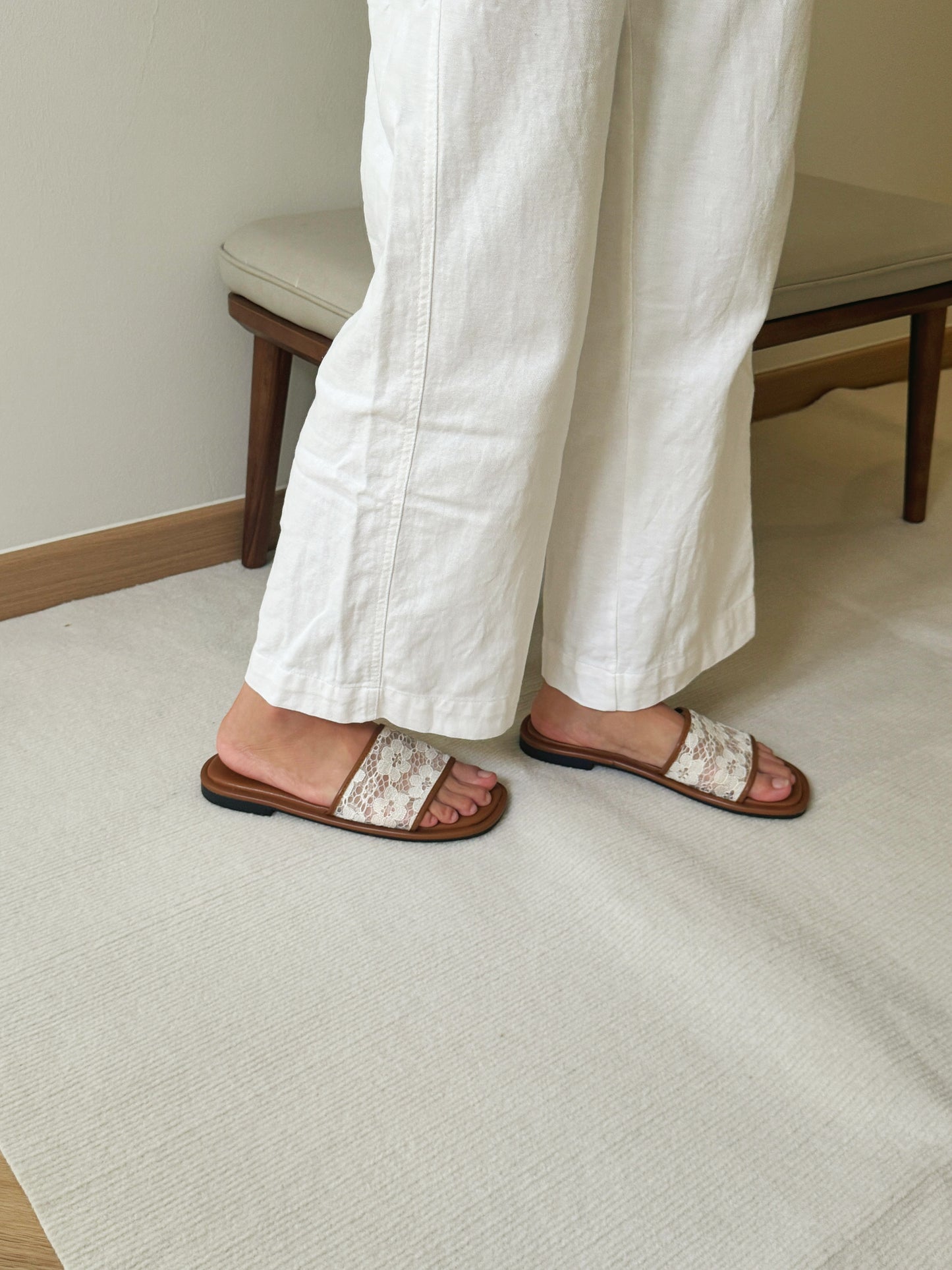 Wendy Lace Sandals (Brown)