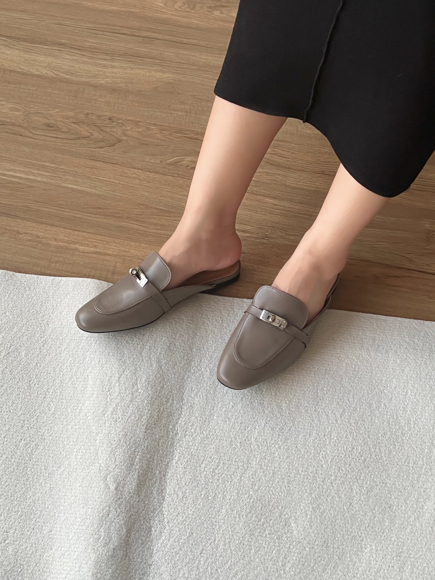 Tammie Slip On Flat Mules (Dark Grey / Size 37 38 39 40)