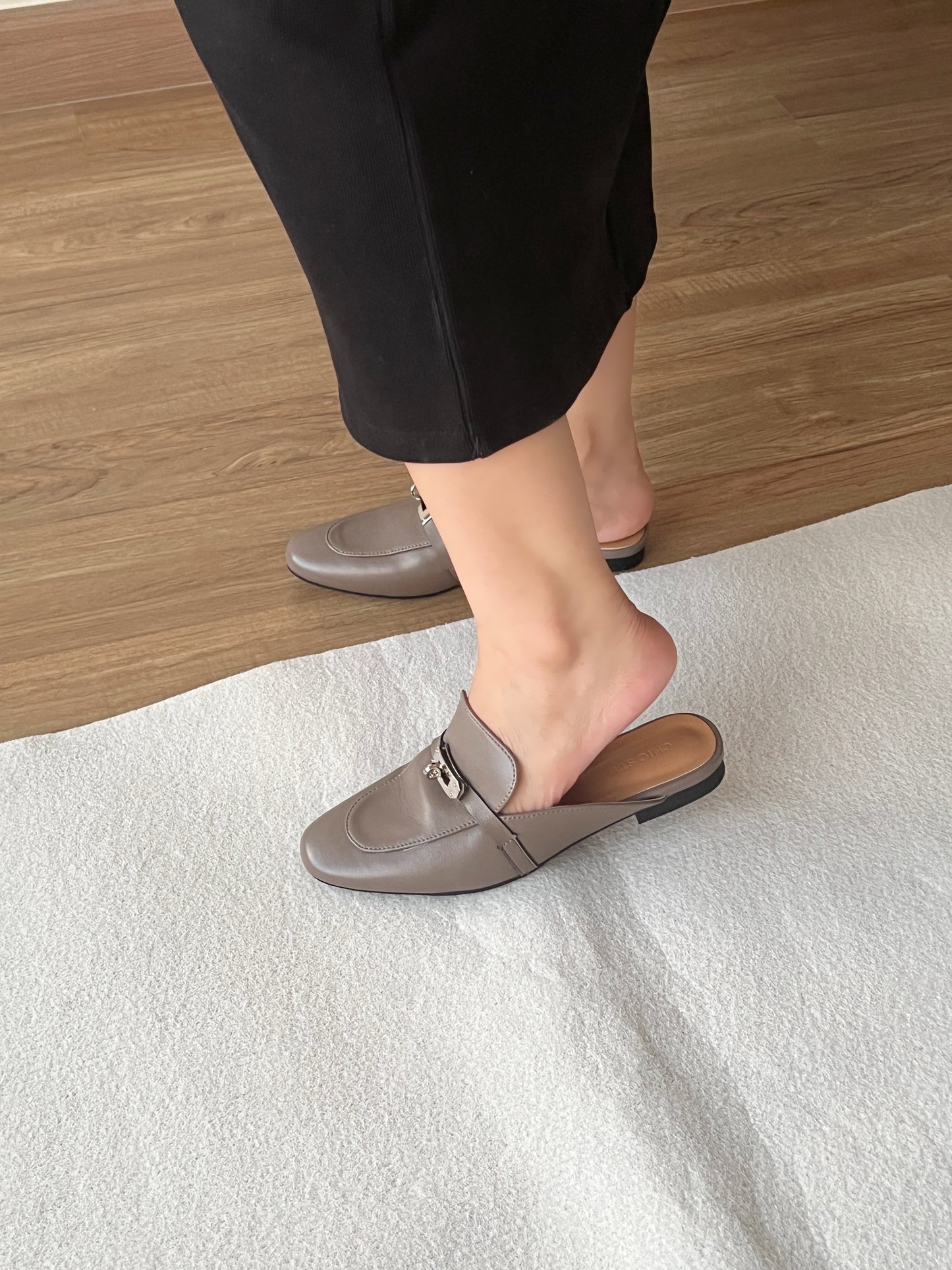 Tammie Slip On Flat Mules (Dark Grey / Size 37 38 39 40)
