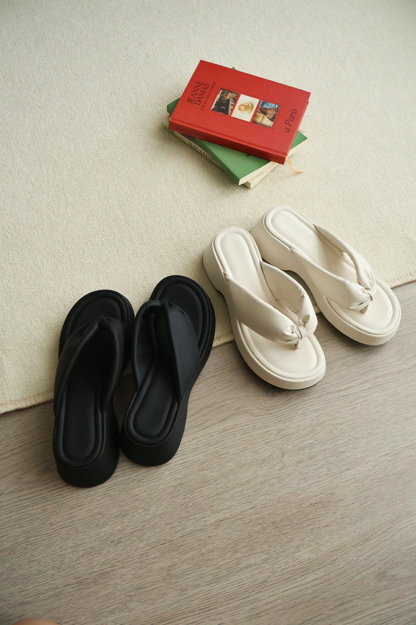 Everlyn Thong Flatform Wedges (Black)
