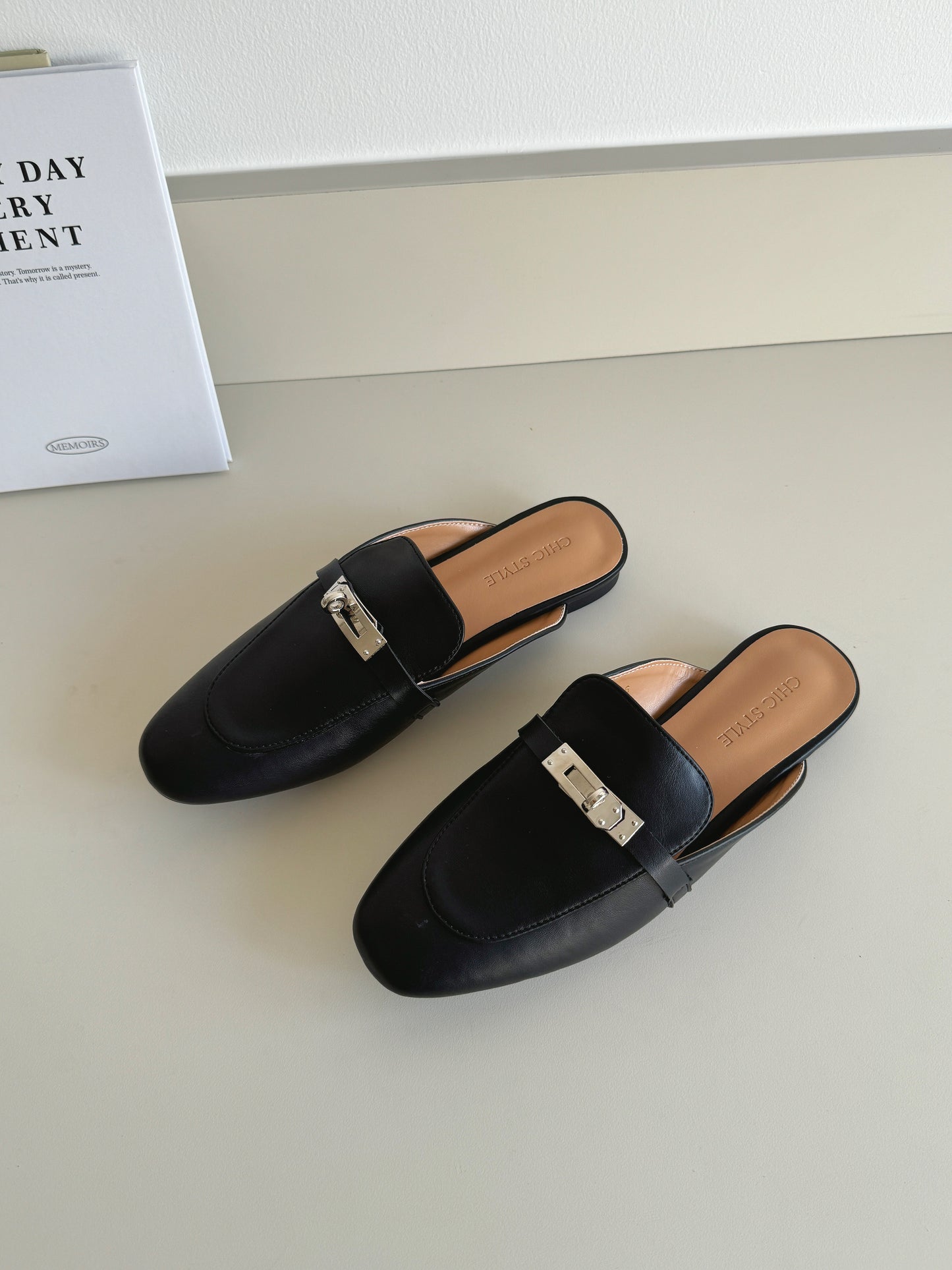 Tammie Slip On Flat Mules (Black / Size 38 40)