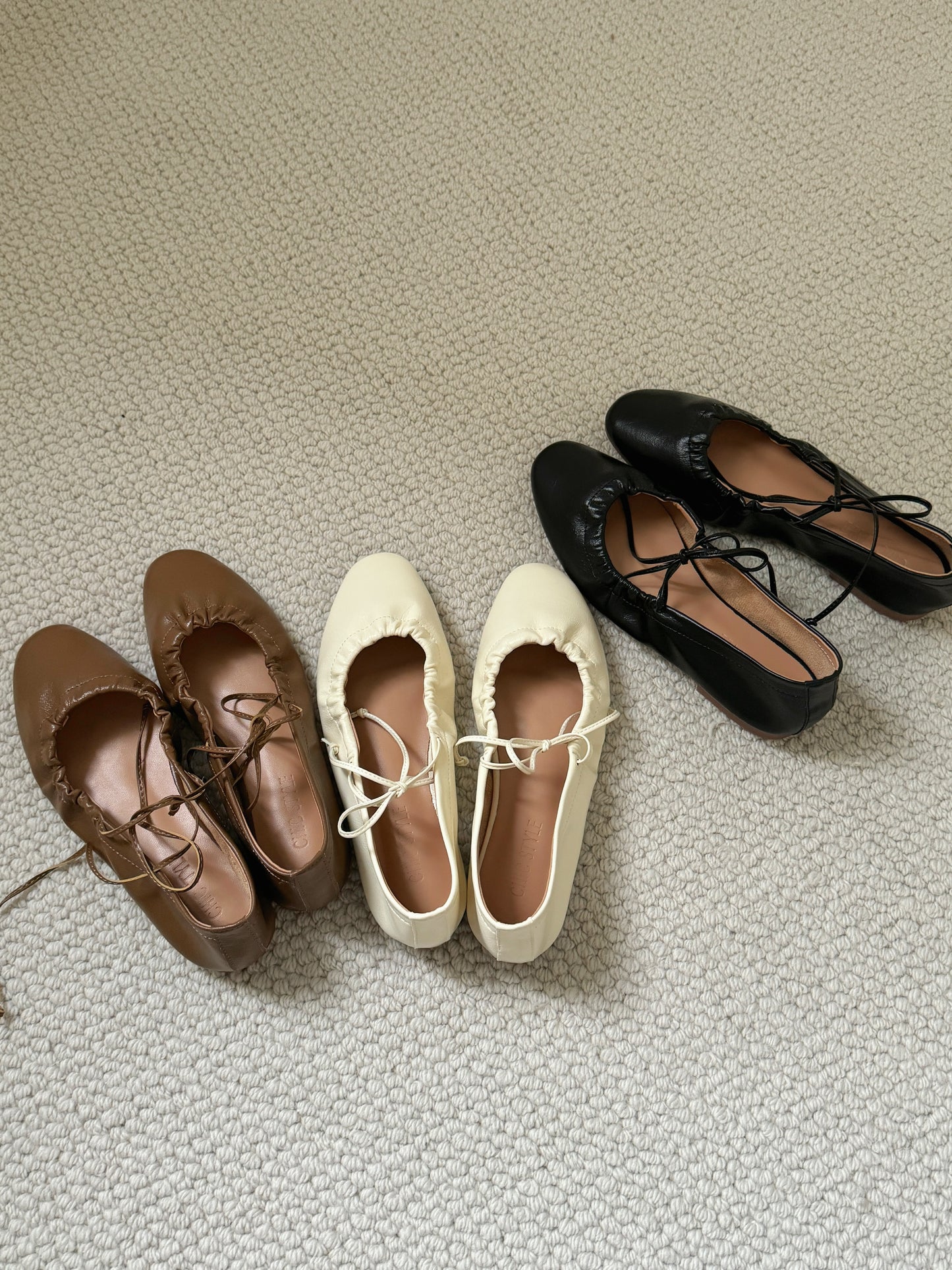 Amberlyn Ballet Flats (Cream White)