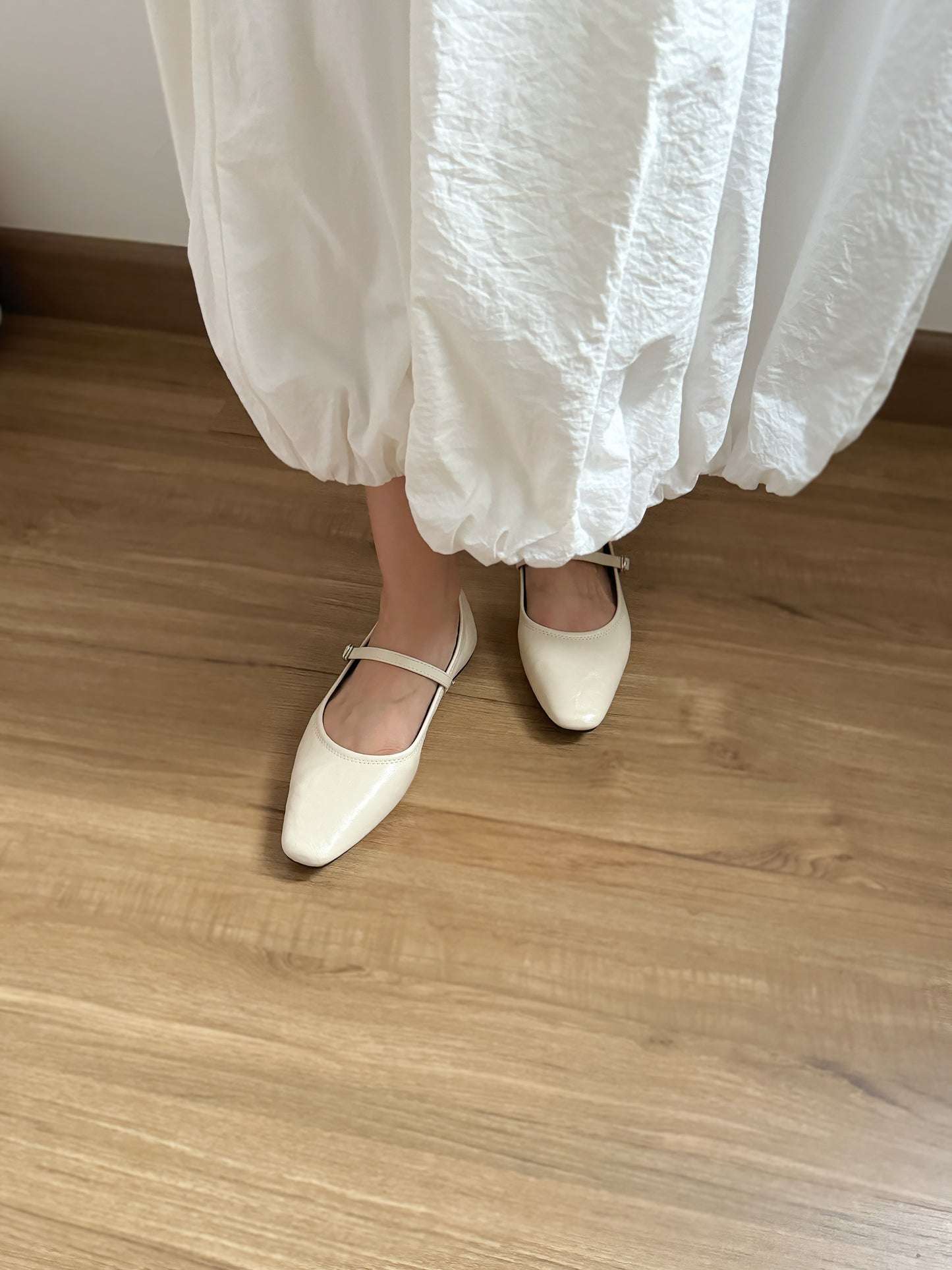 Jolene Mary Jane Flats (Cream White)