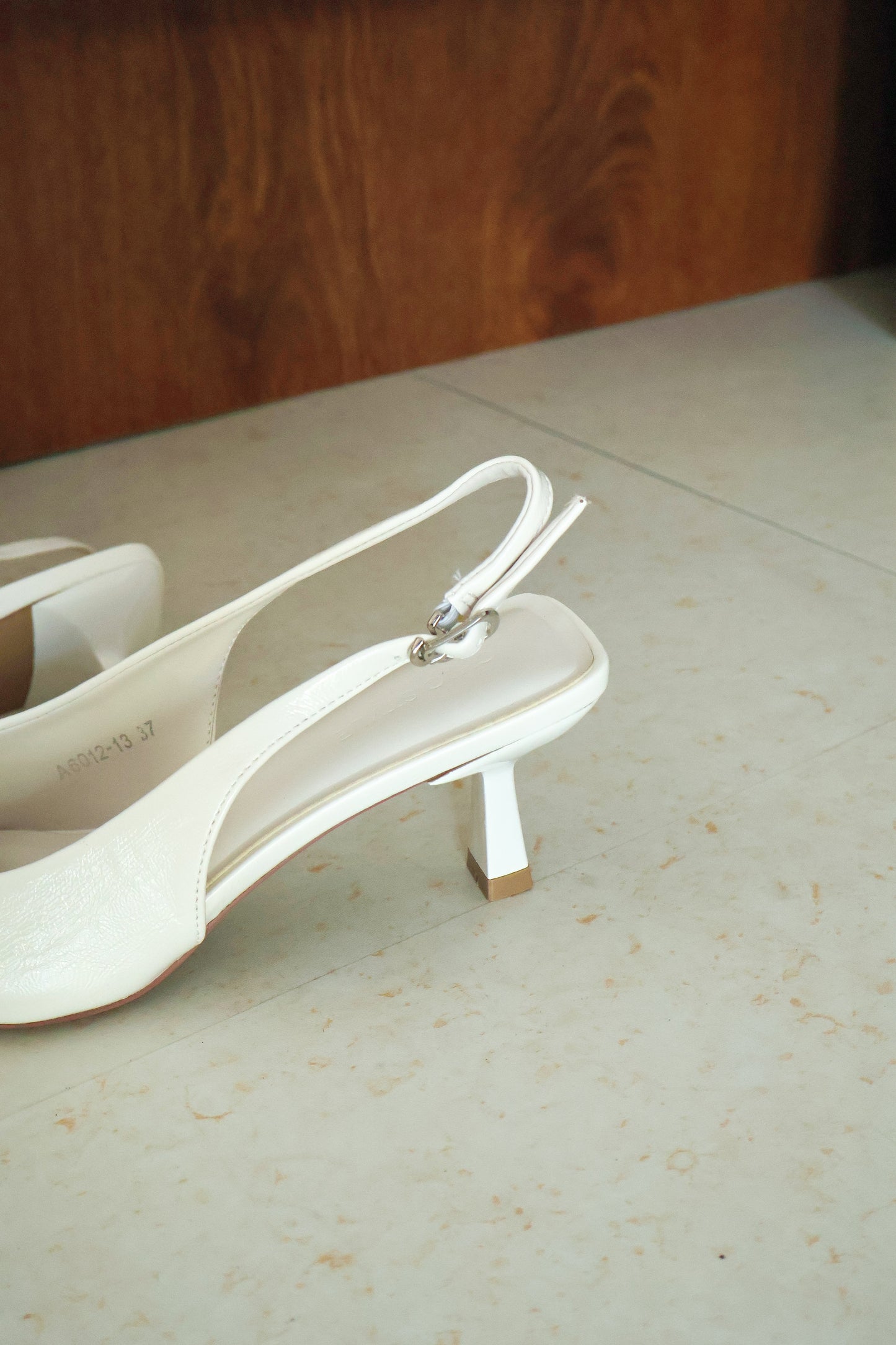 Eleanor Bow Slingback Pointed Heels (Cream White)