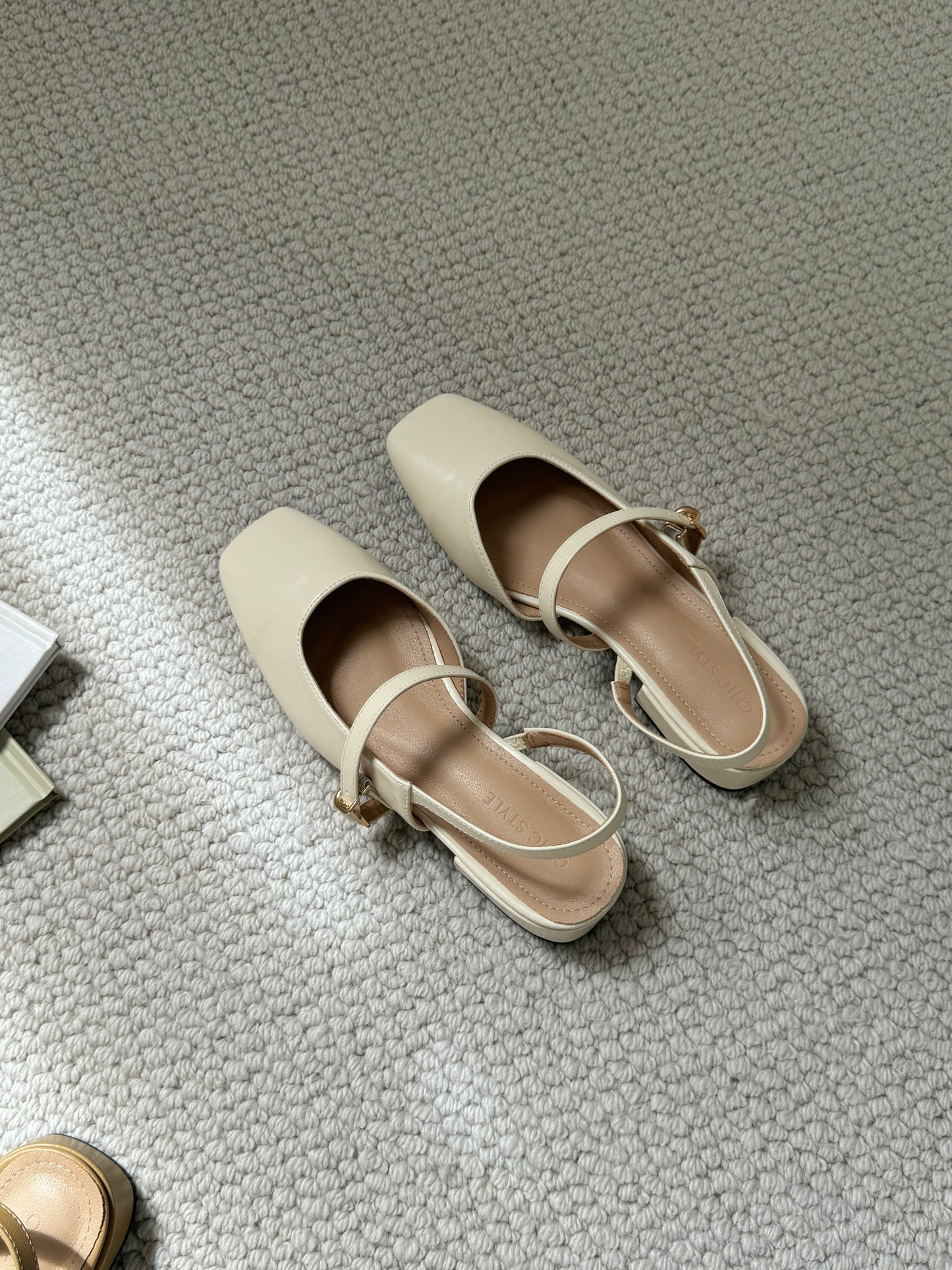 Danica Slingbacks Low Heels (Cream White / 36 39)