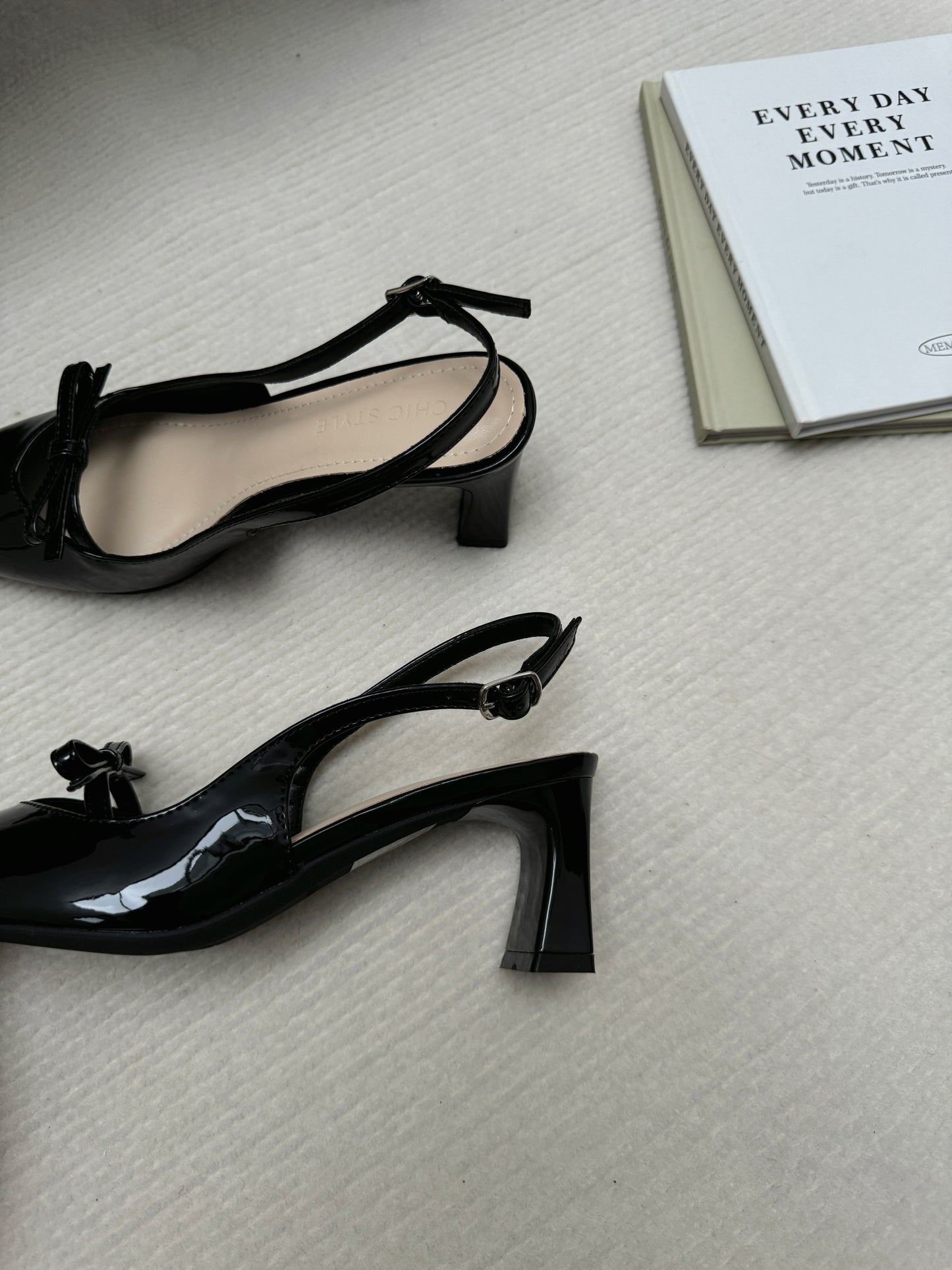 Rica Bow Glossy Heels (Black)