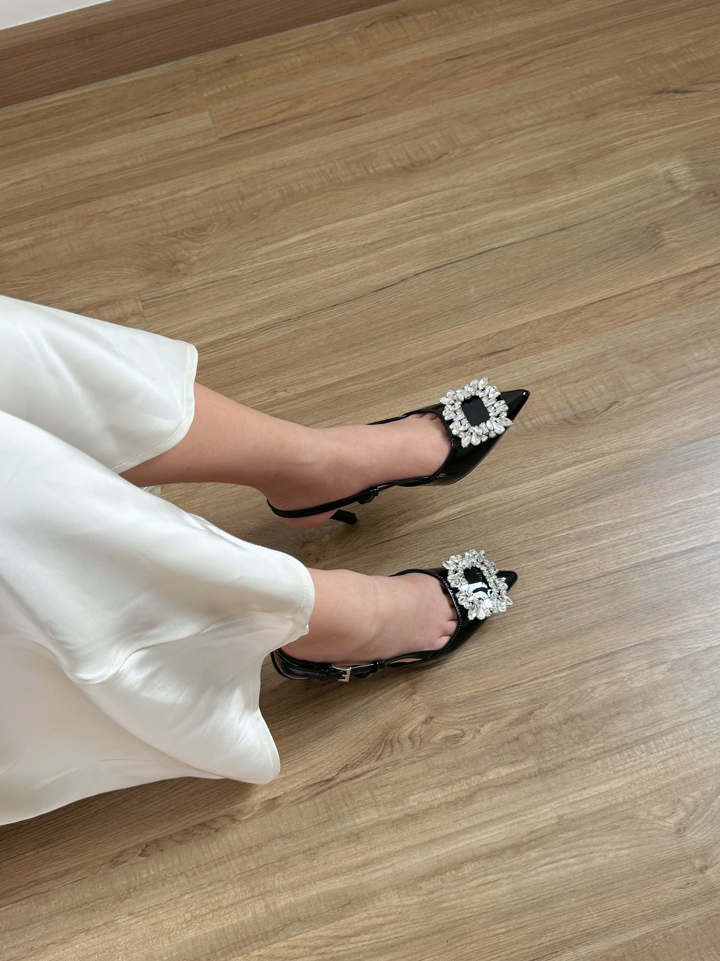 Evia Rhinestone High Heels (Black)