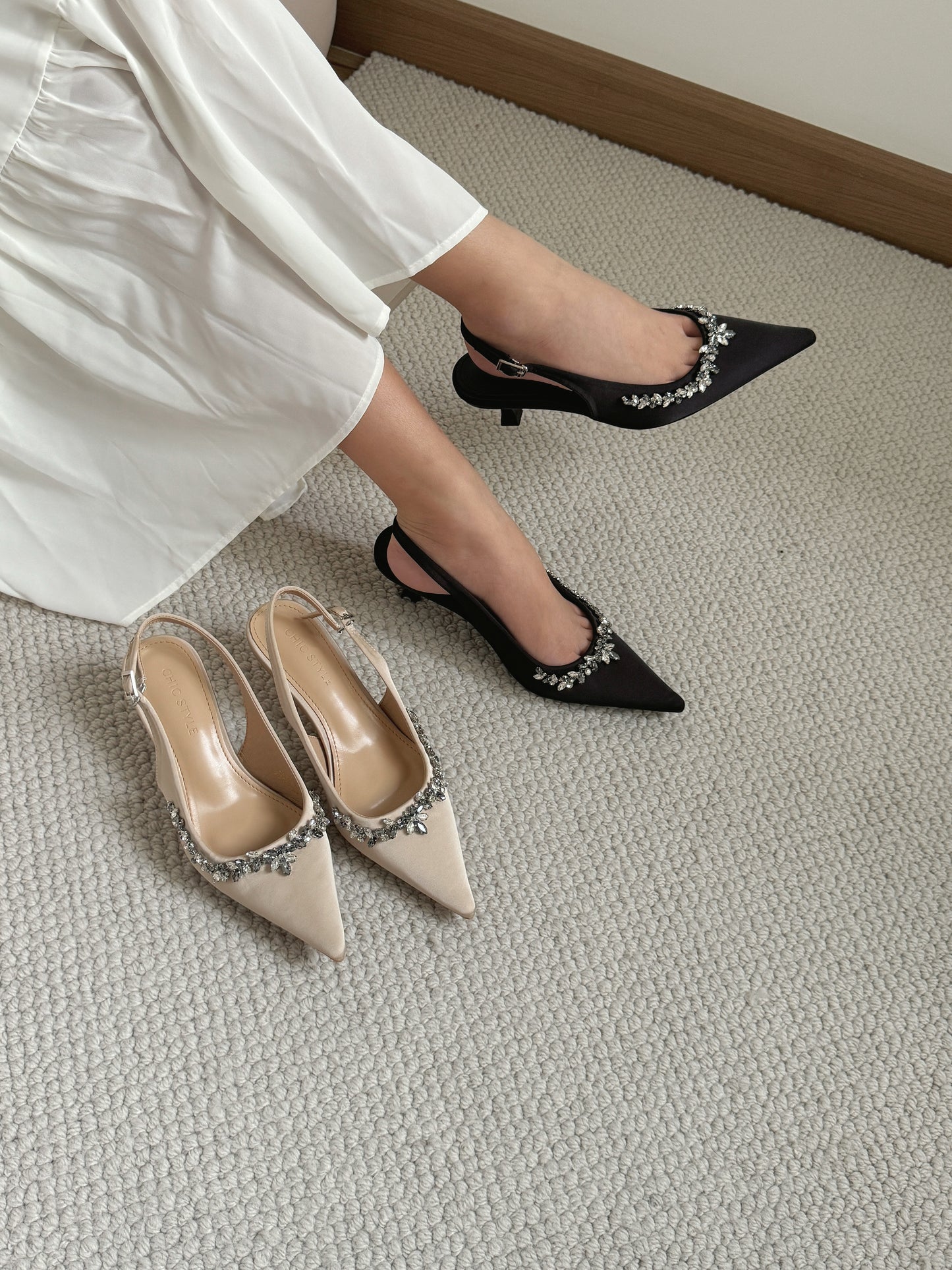 Gloria Rhinestone Pointy Heels (Black)