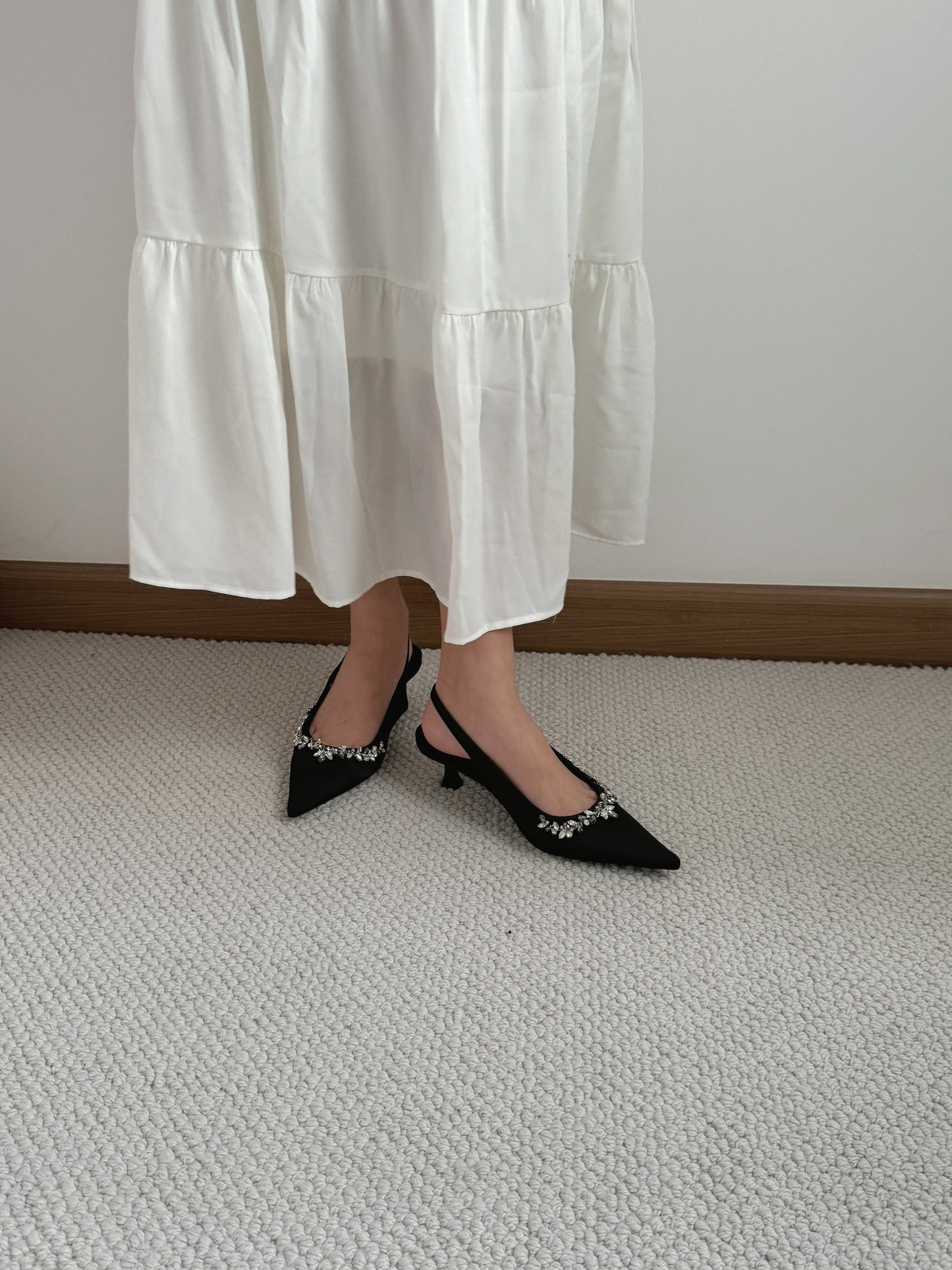 Gloria Rhinestone Pointy Heels (Black)