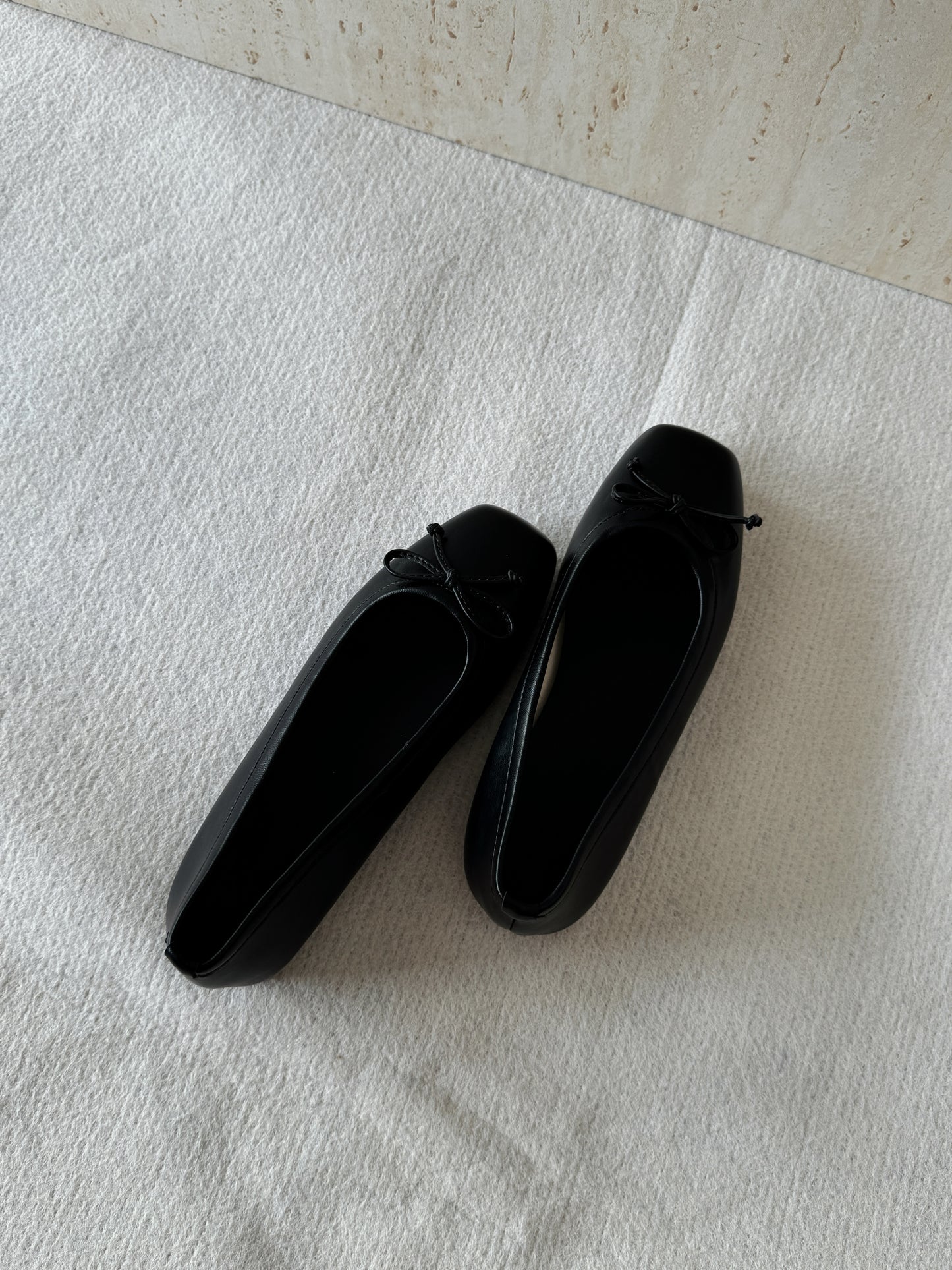 Bethel Bow Ballet Flats (Black)