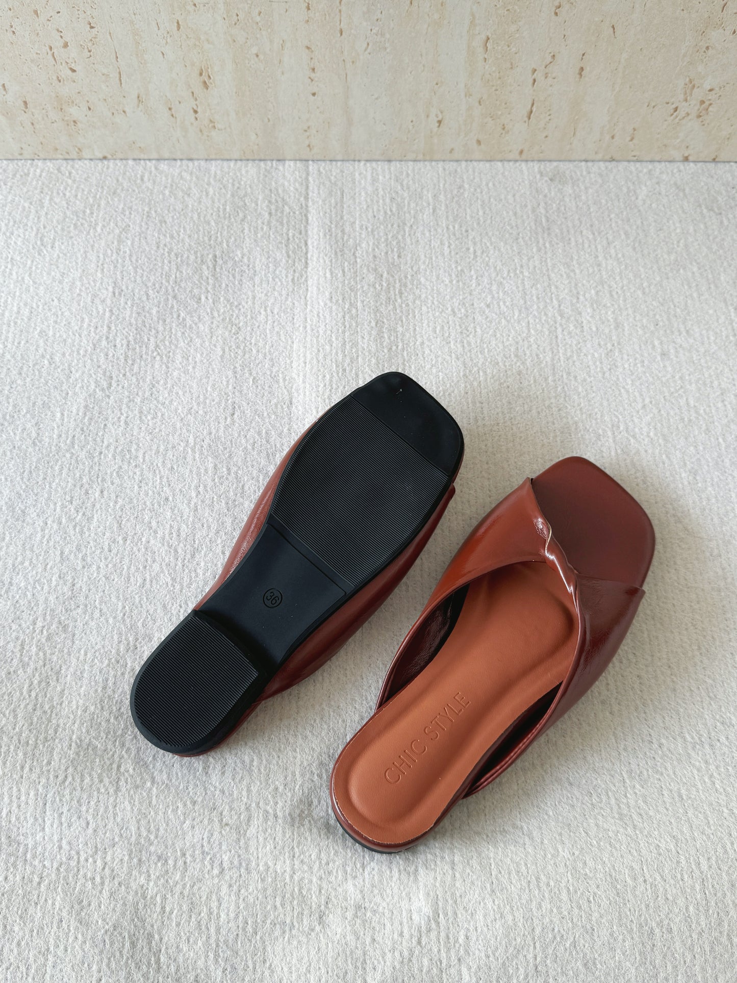 Lorraine Twist Slip On Flats (Brown / 35 36 39)