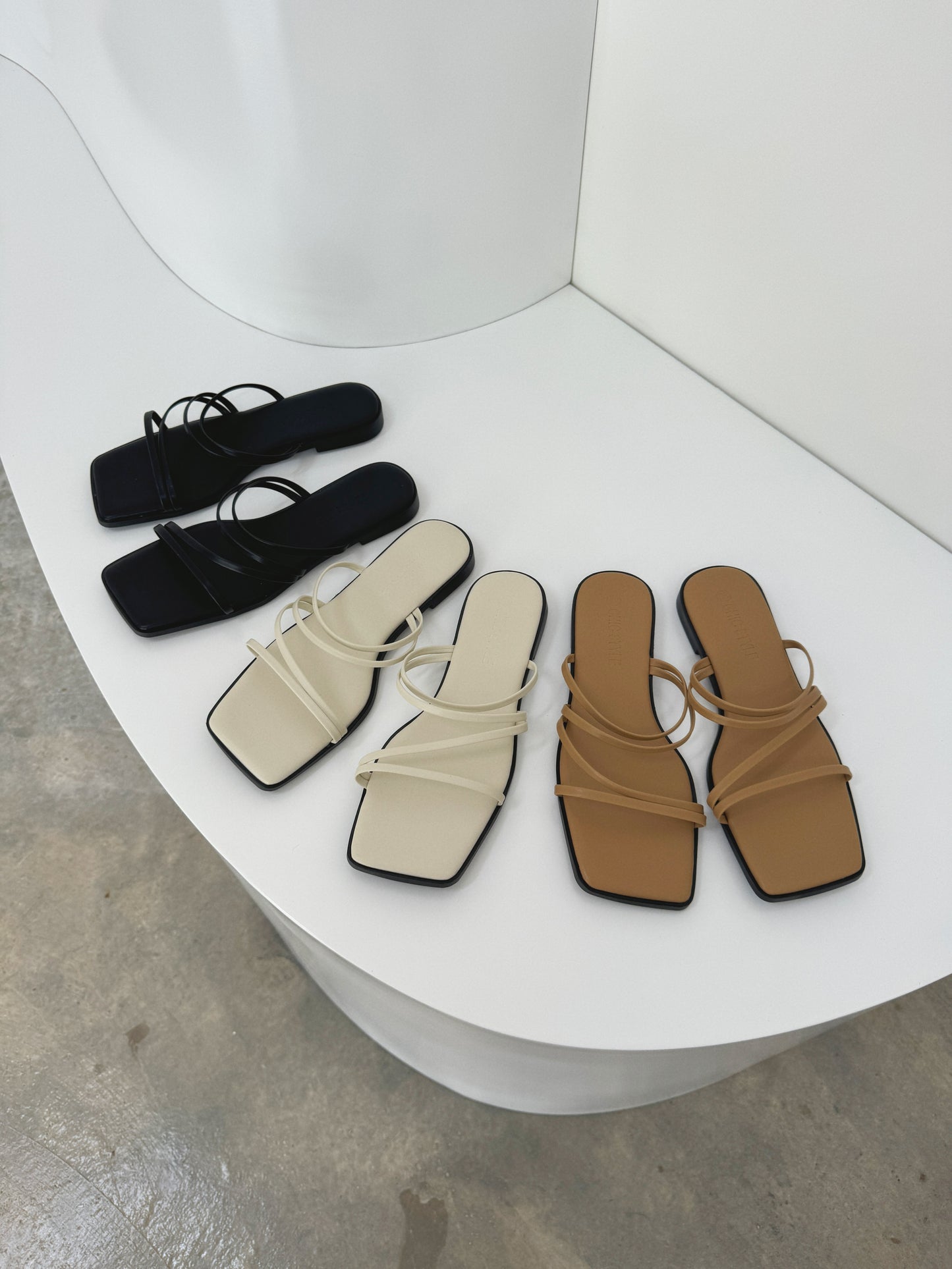 Vonna Strappy Flat Sliders (Khaki / 35 36 37)