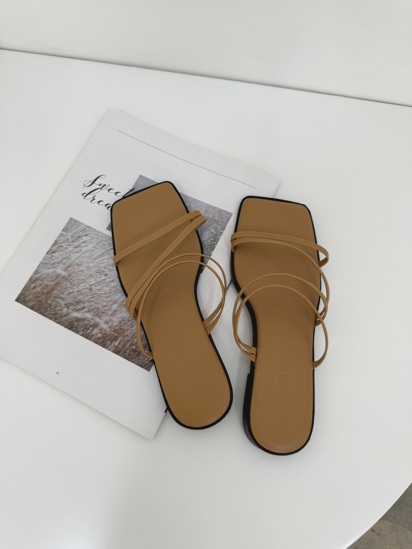 Vonna Strappy Flat Sliders (Khaki)