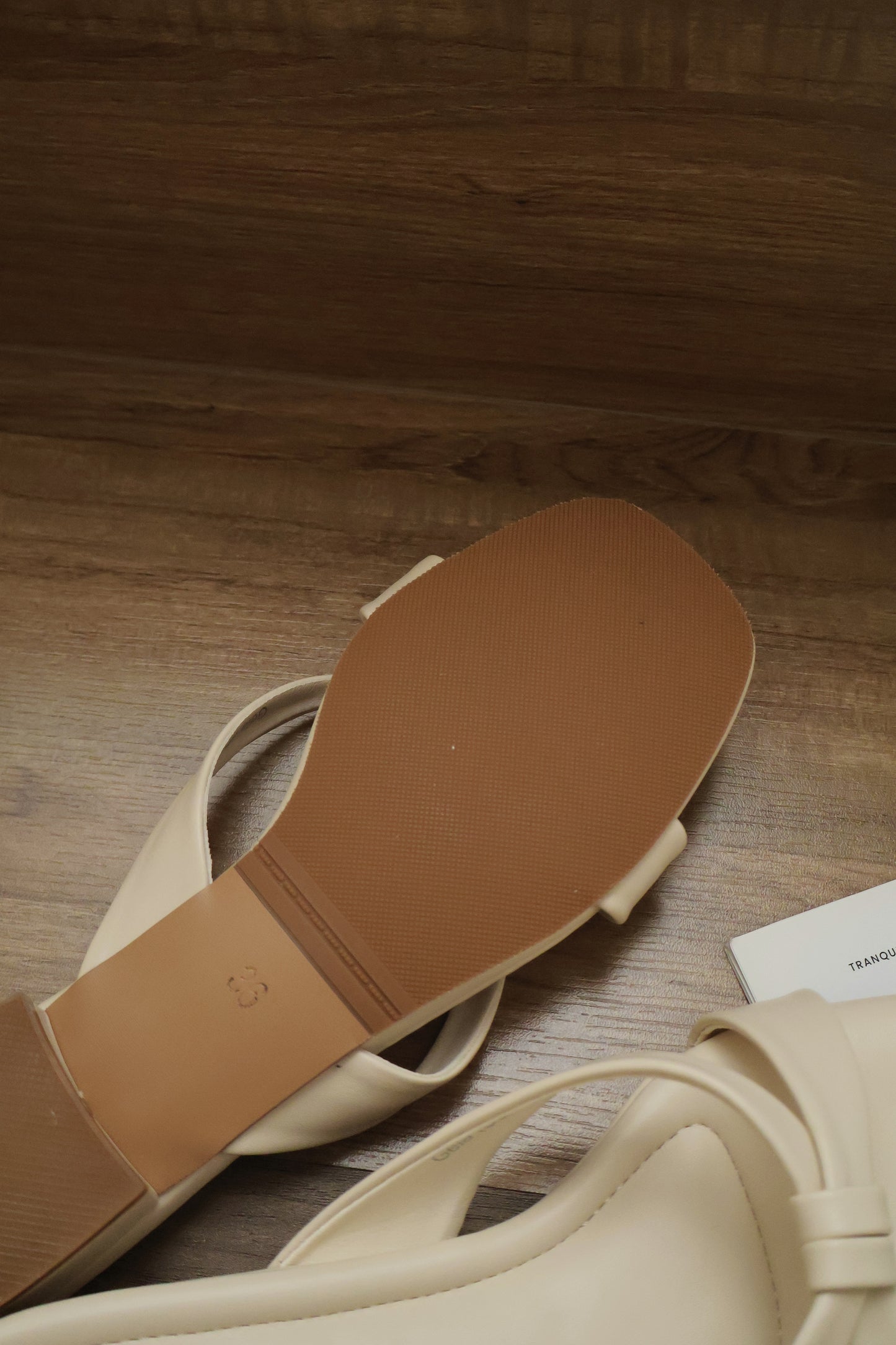 Geia Strappy Cross Low Heels (Cream White)