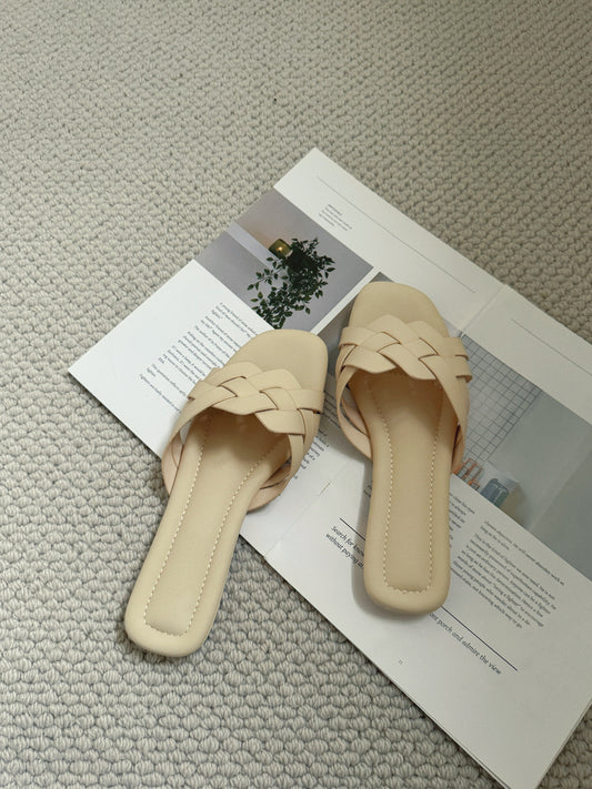 Doris Interwoven Comfy Sandals (Beige) *Wide feet 38/39/40 only