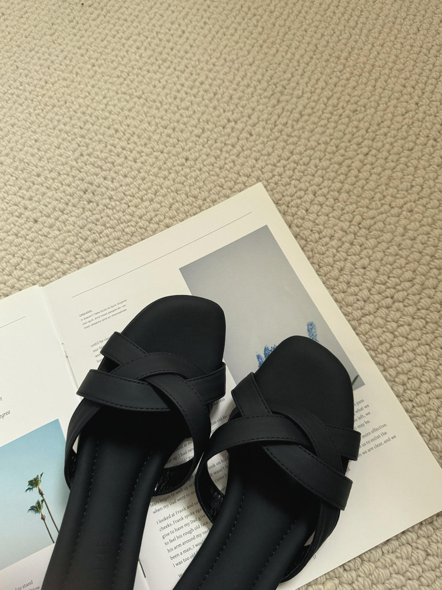 Larina Interlock Comfy Sandals (Black)