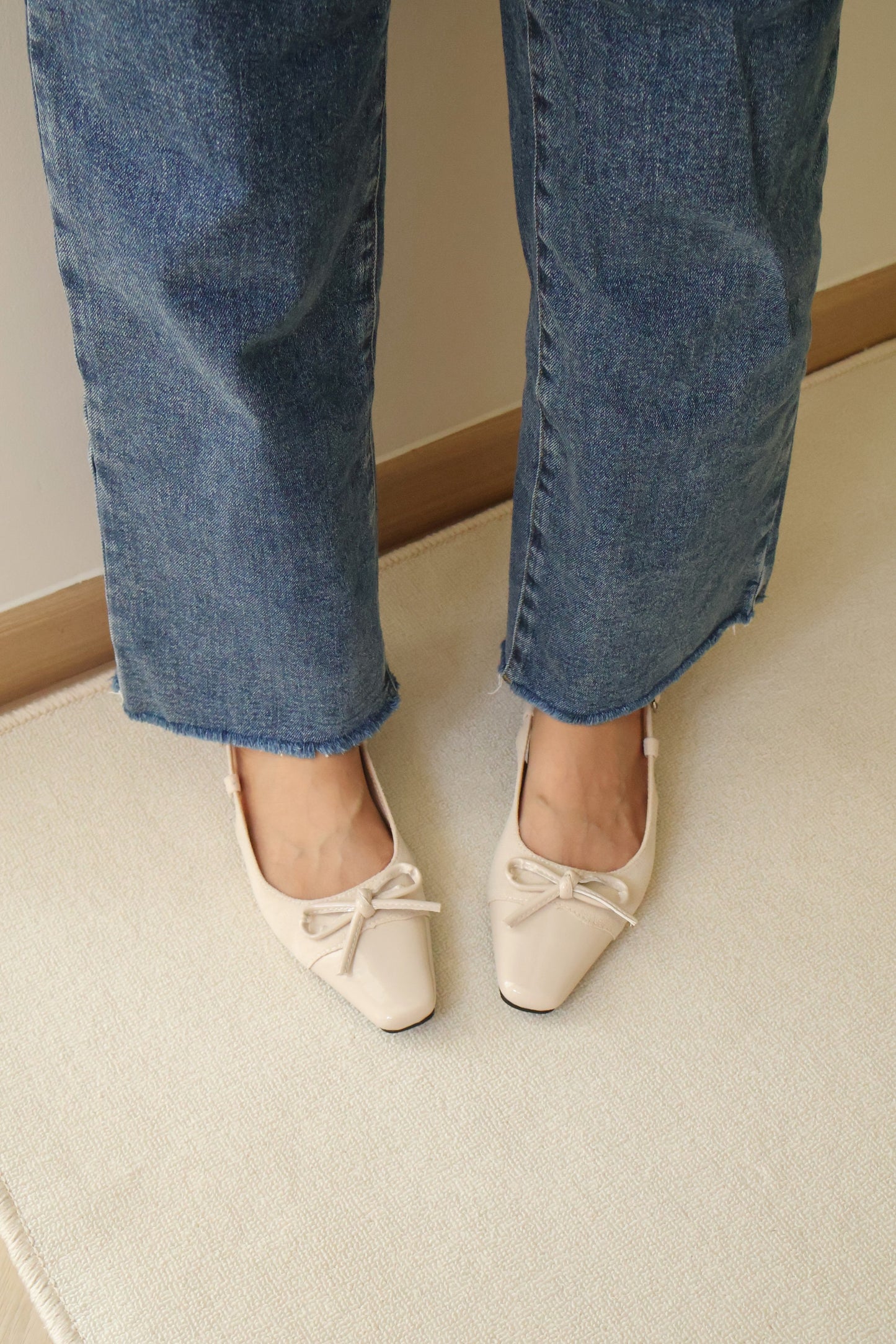 Novella Cute Bow Slingback Heels (Cream)