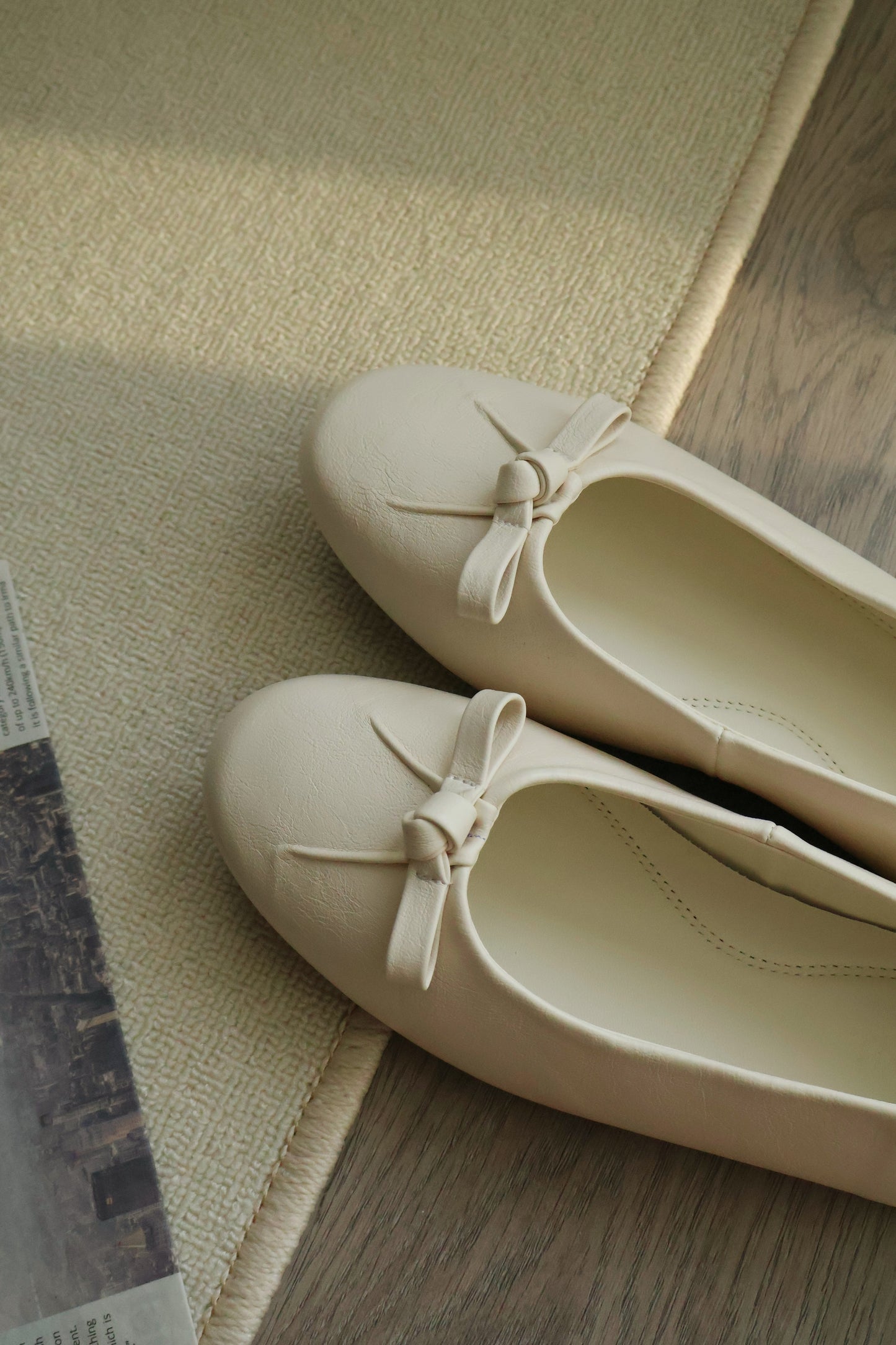 Verrin Pleated Bowknot Flats (Apricot)