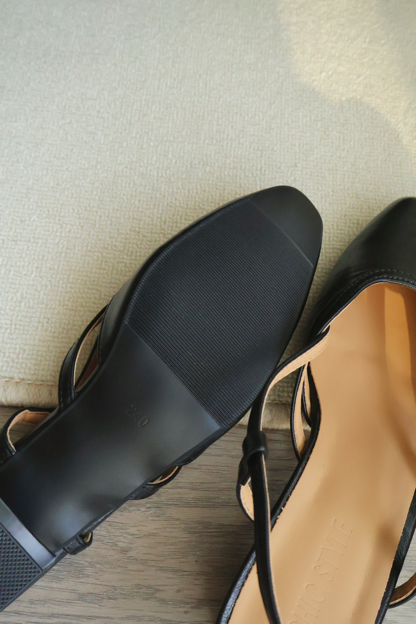 Orianna Slingback Heels (Black)