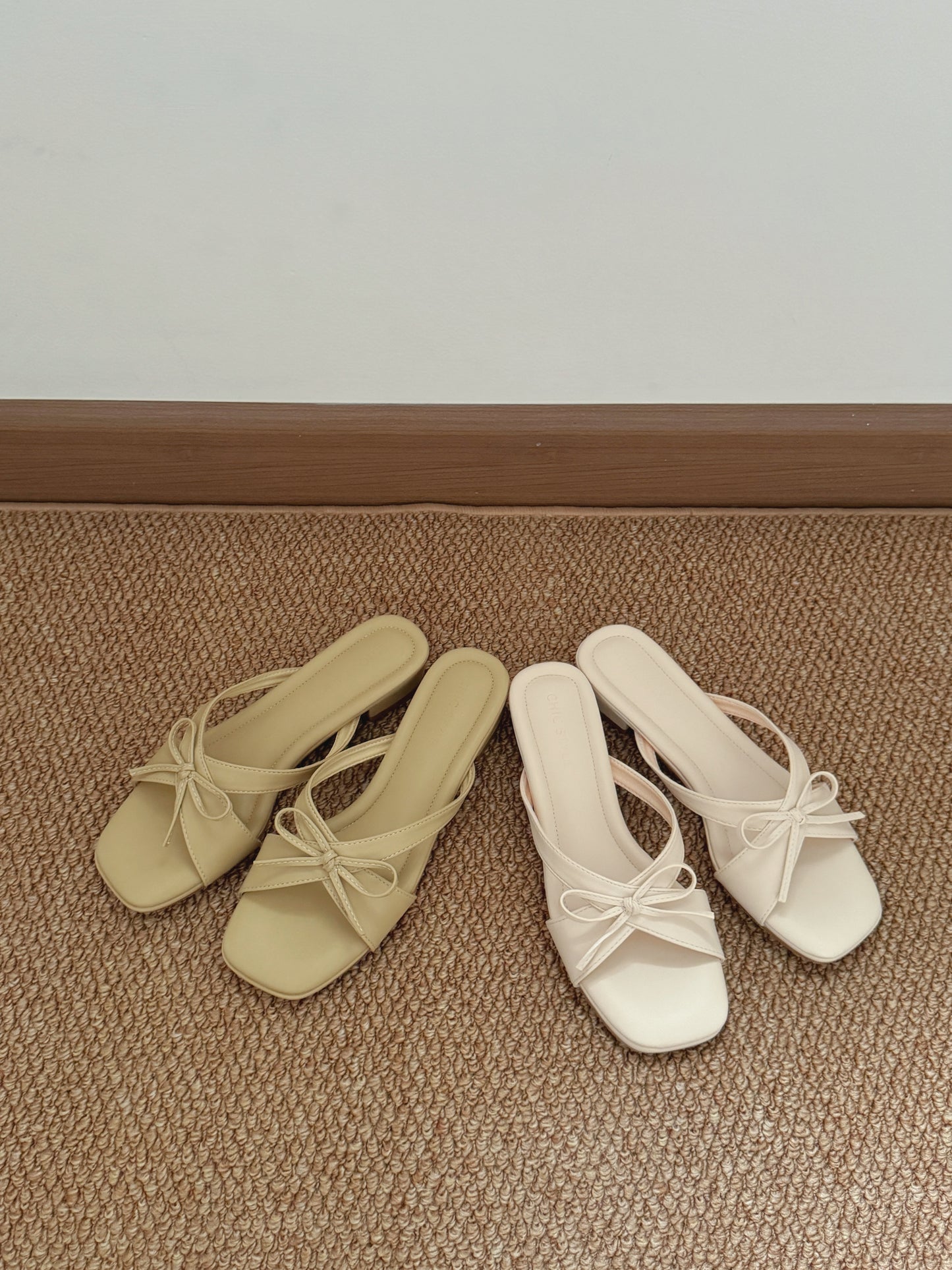 Daniella Cute Bow Comfy Sandals (Olive)