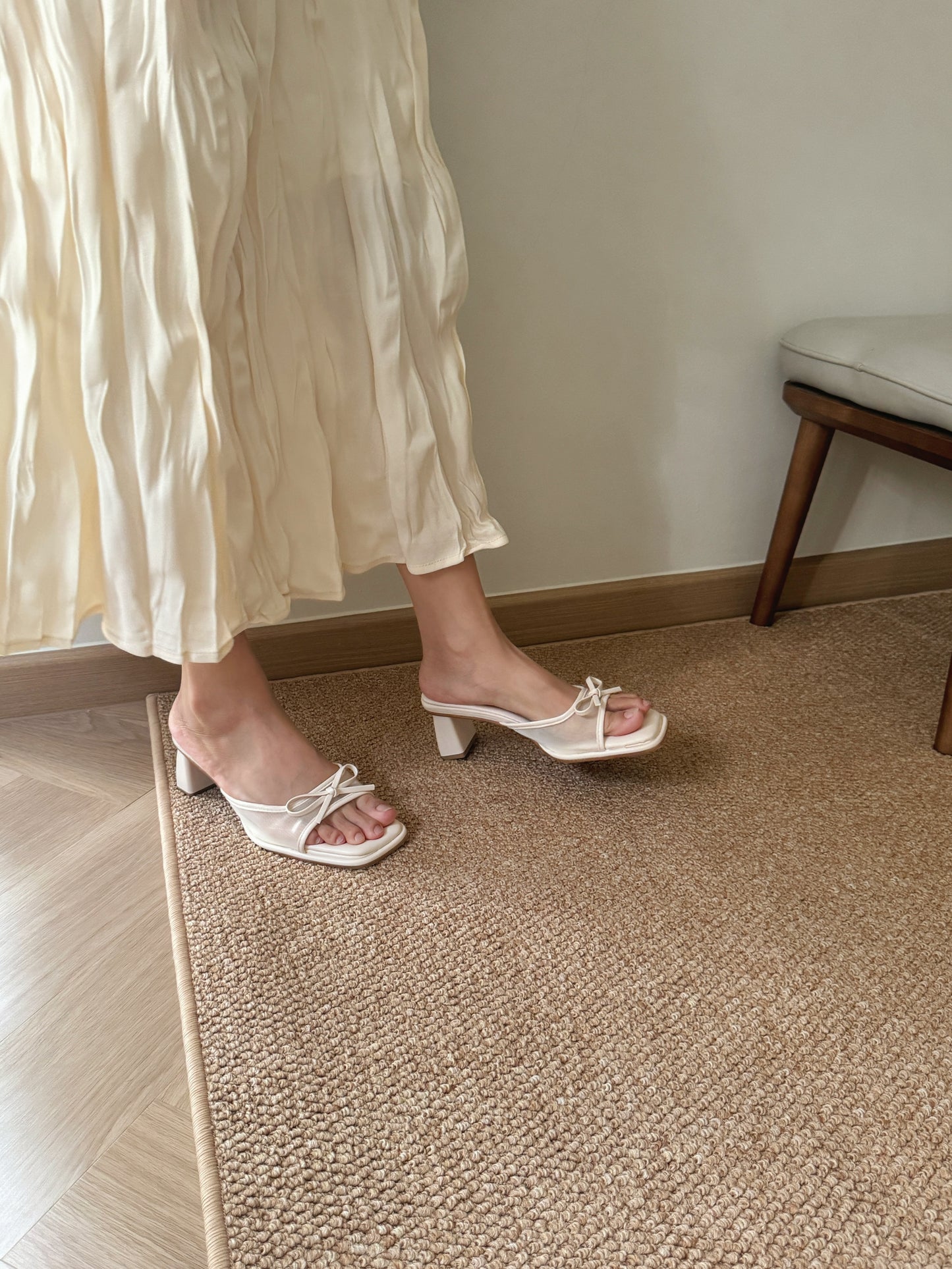 Aubree Bow Mesh Comfy Heels (Cream)