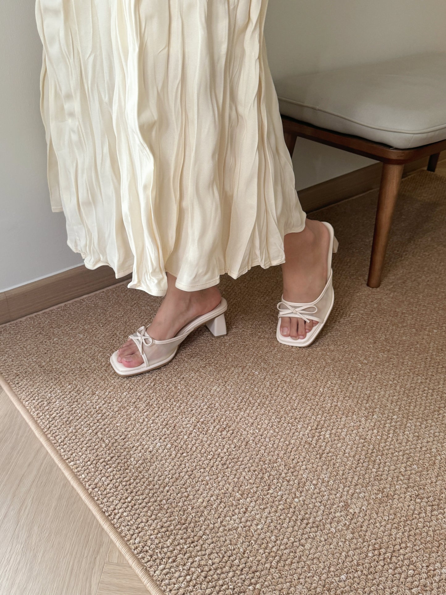 Aubree Bow Mesh Comfy Heels (Cream)