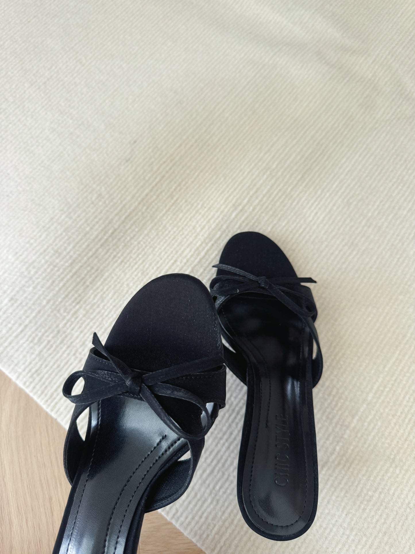 Carisa Sweet Bow Heels (Black)