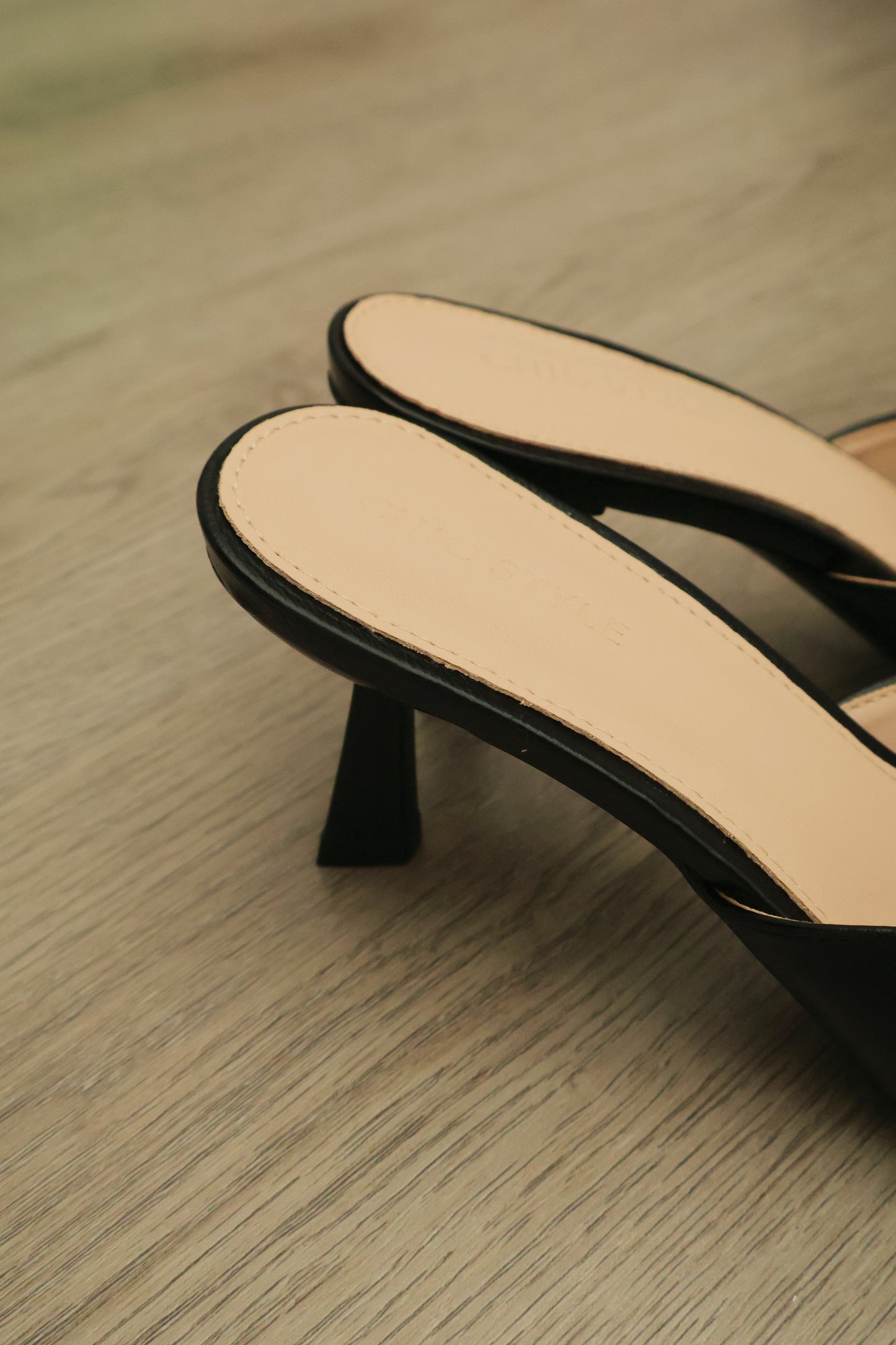 Masha Bow Slip On Heels (Black)