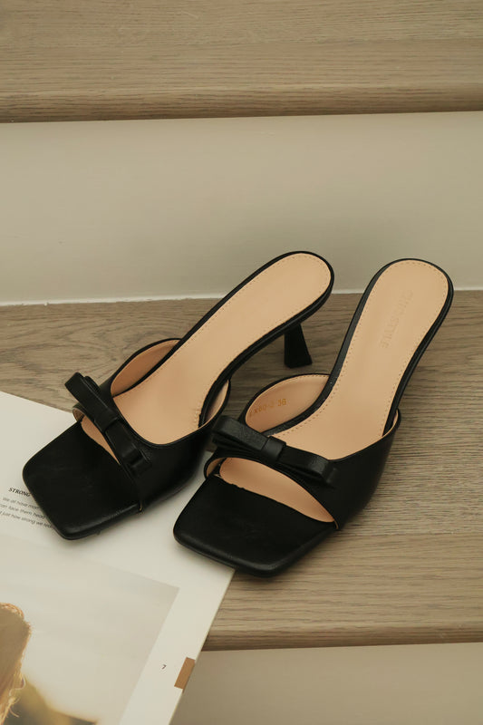 Masha Bow Slip On Heels (Black)