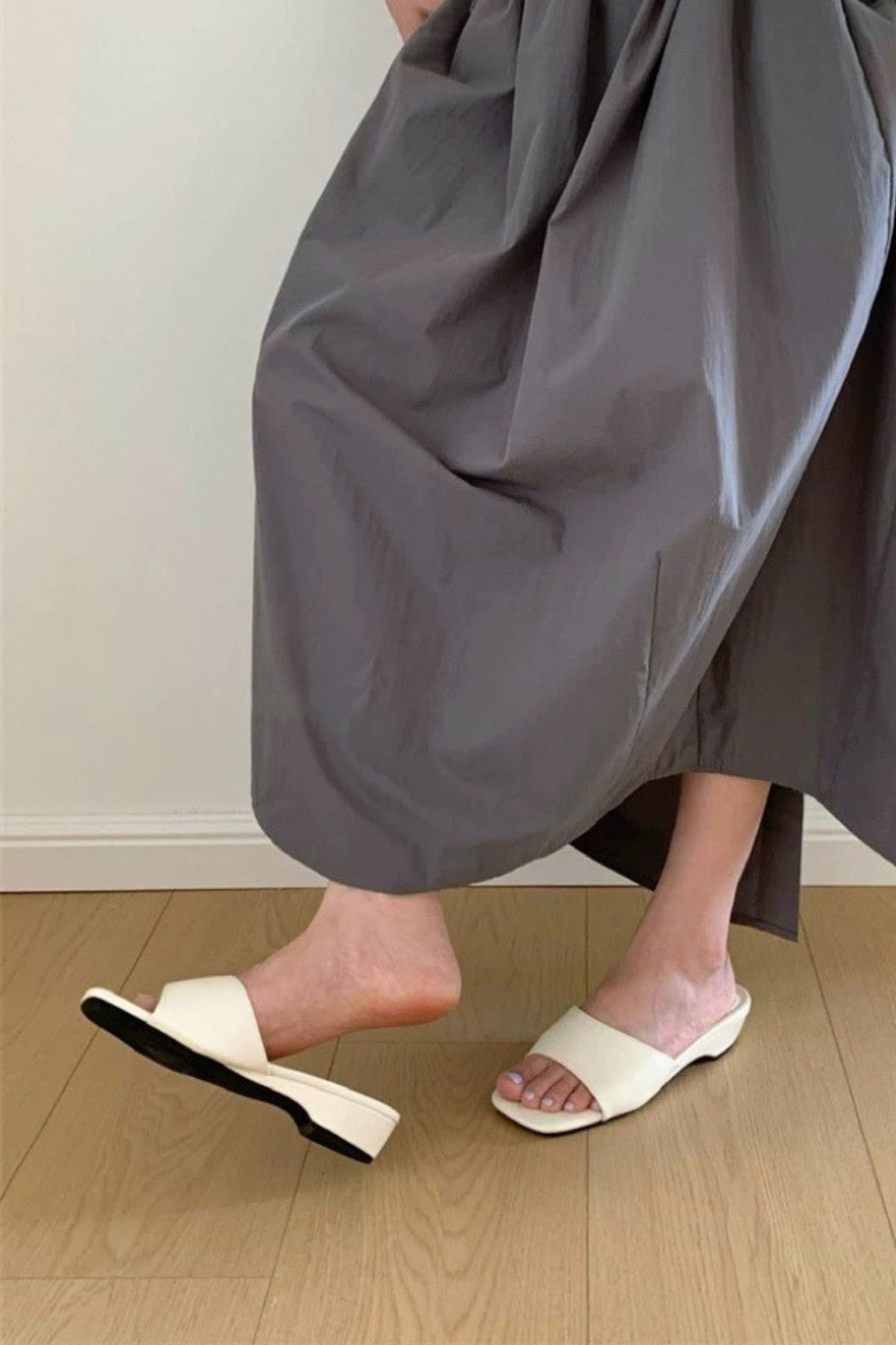 Yoana Casual Low Heels (Cream White)