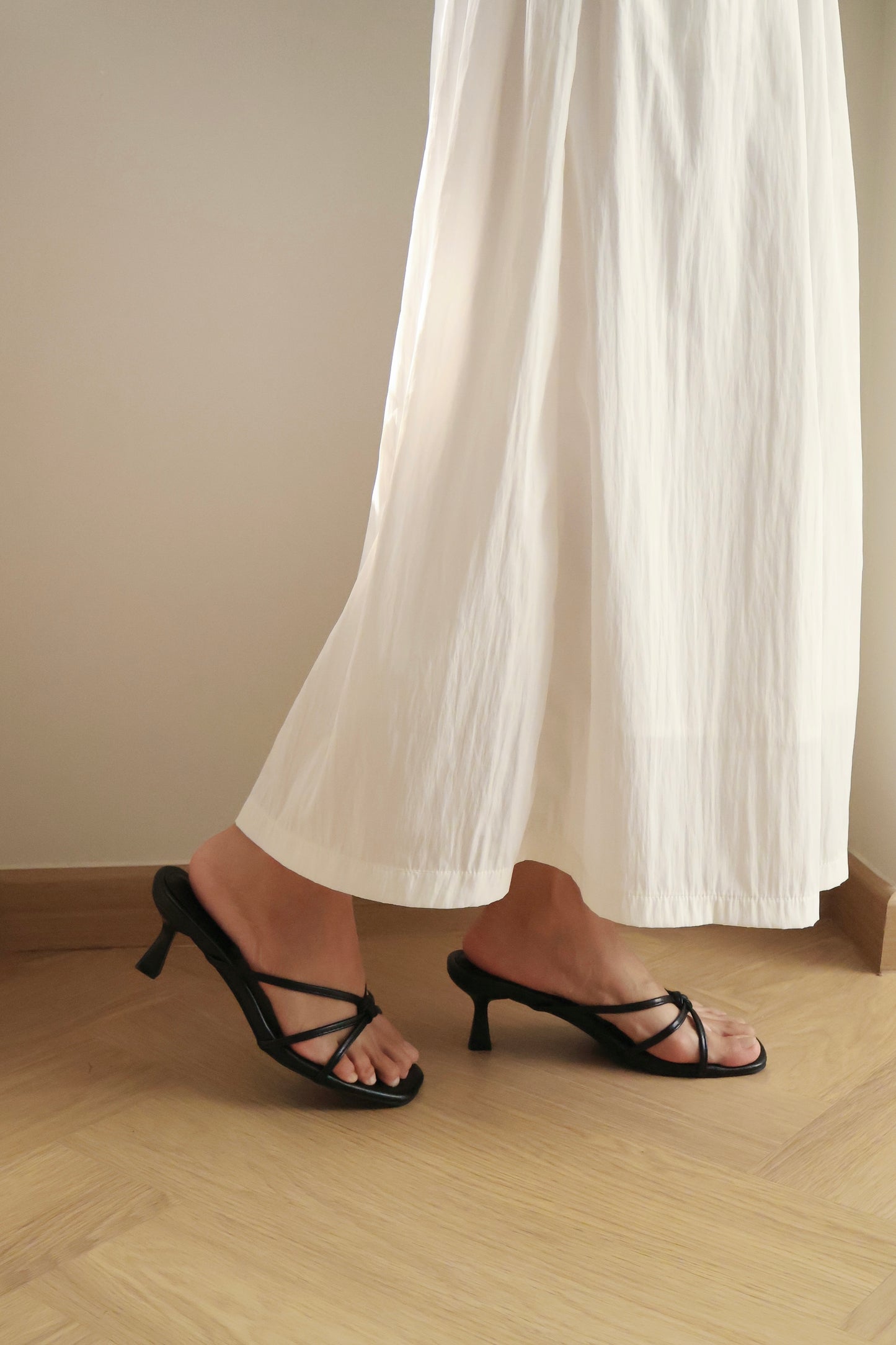 Gianna Strappy Knot Heels (Black / 35)
