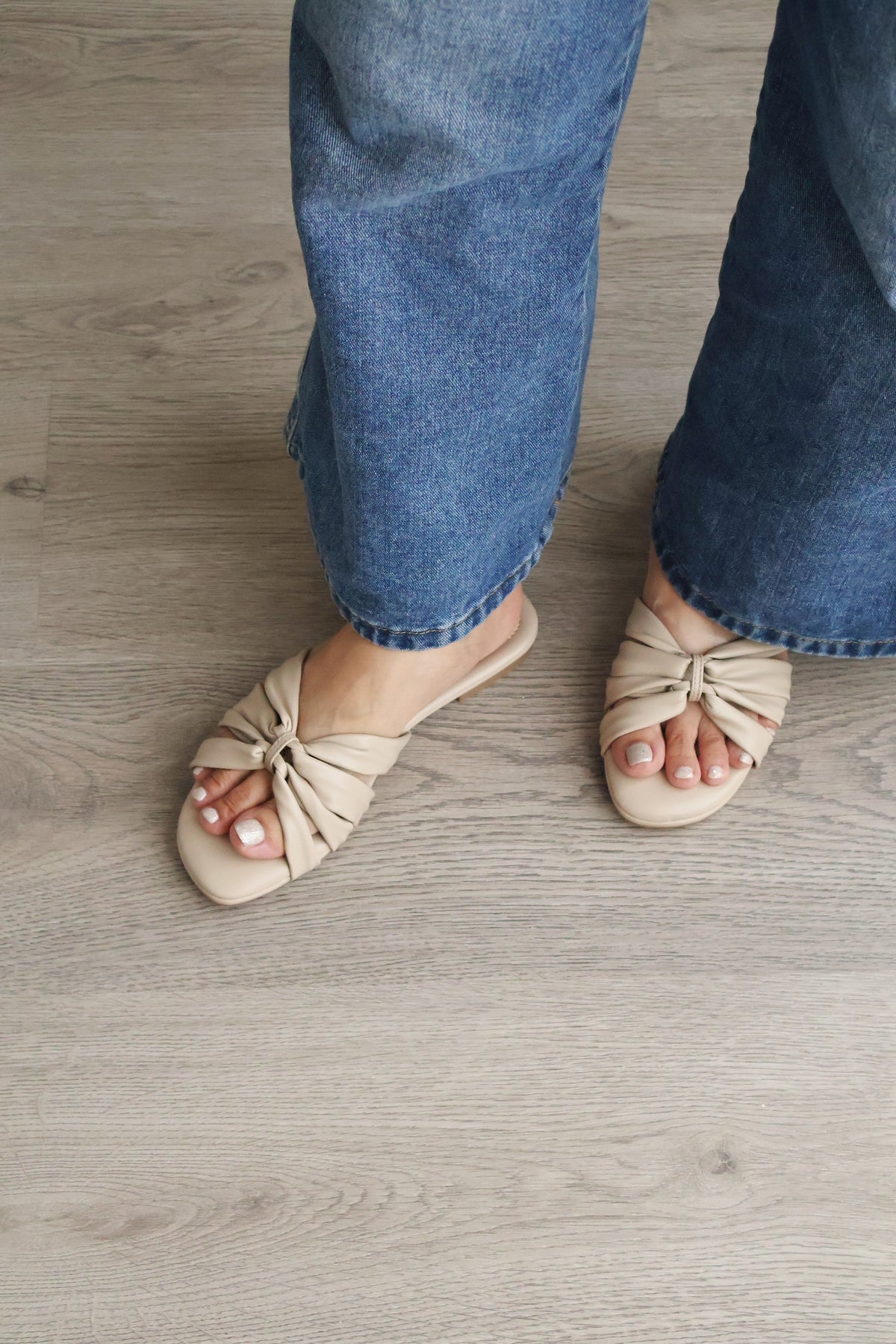Evette Soft Pleated Sandals (Khaki) (Slim feet only)