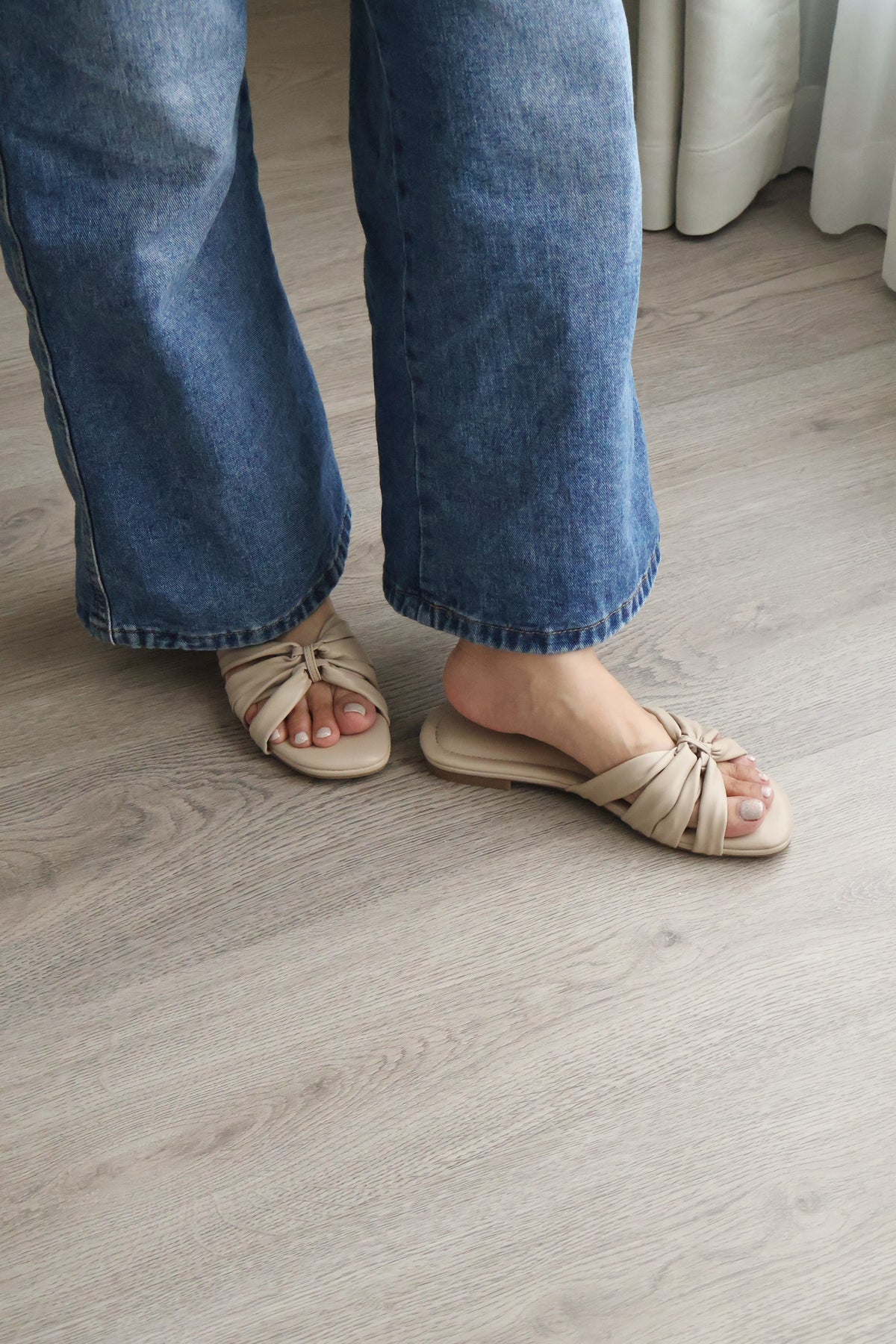 Evette Soft Pleated Sandals (Khaki) (Slim feet only)