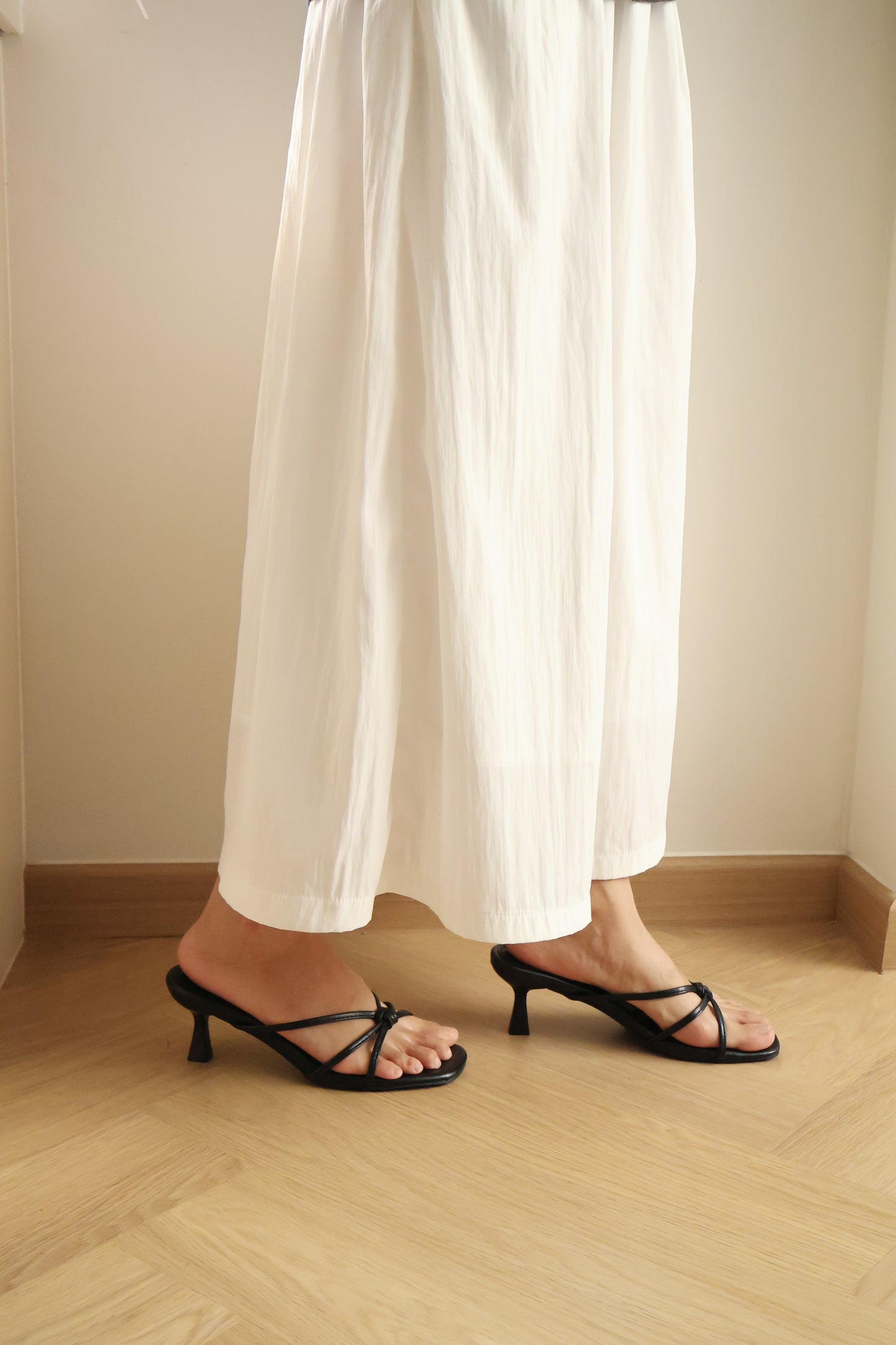 Gianna Strappy Knot Heels (Black / 35)