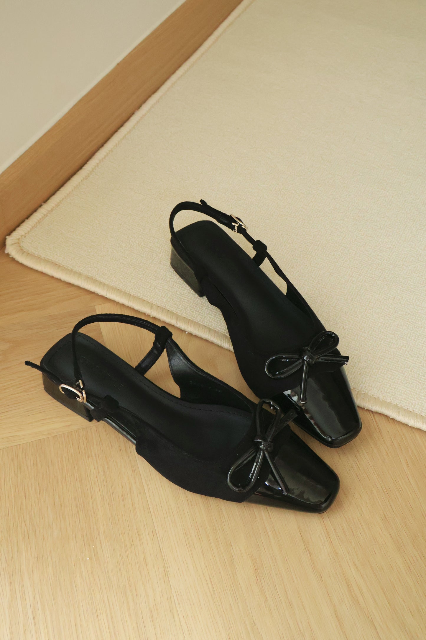 Novella Cute Bow Slingback Heels (Black)