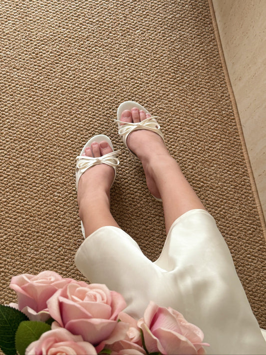 Carisa Sweet Bow Heels (White)