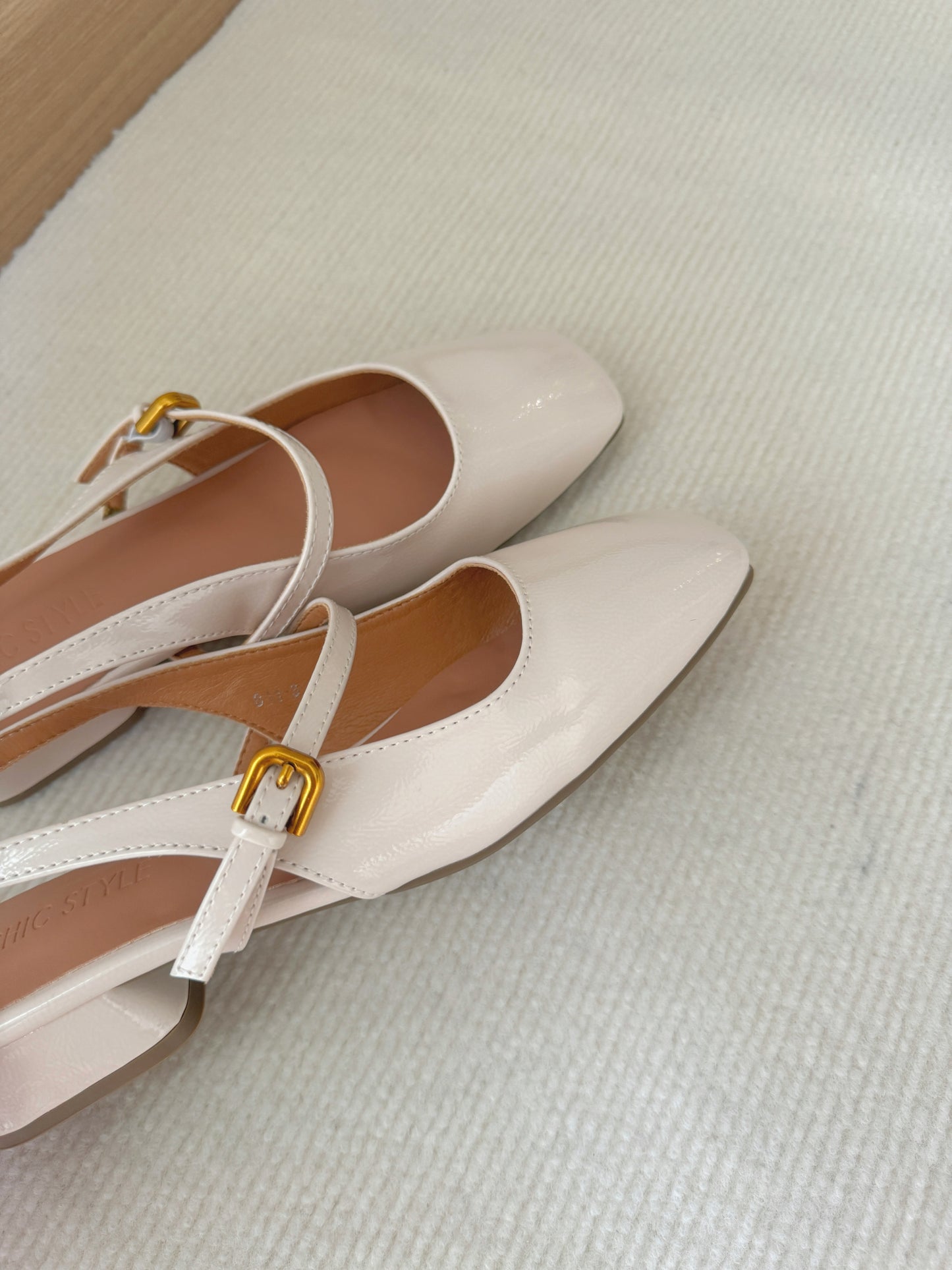 Heidi Slingback Low Heel (Cream White)