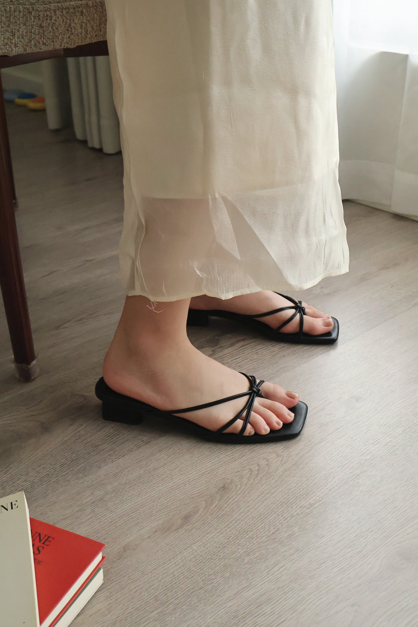 Janelle Strappy Heeled Sandals (Black)