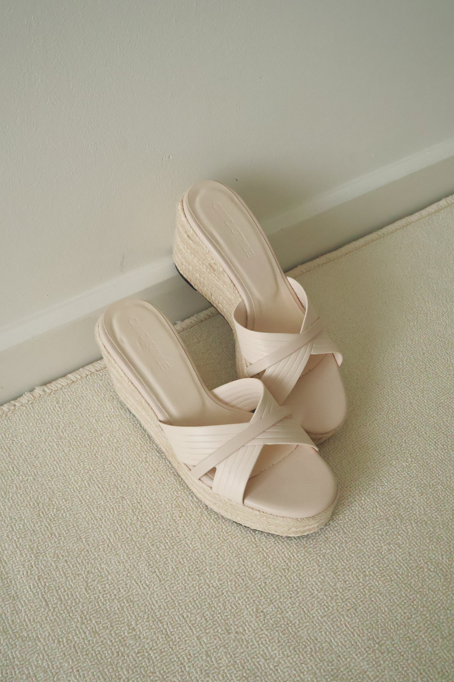 Havana Platform Wedges Sandals (Cream)