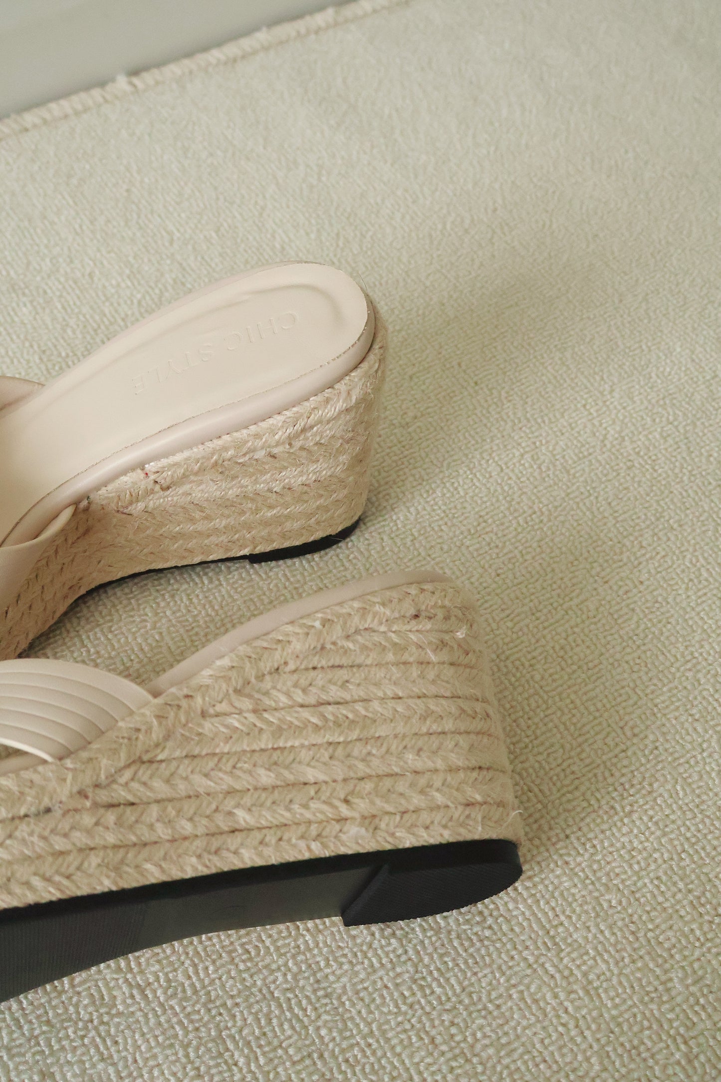 Havana Platform Wedges Sandals (Cream)
