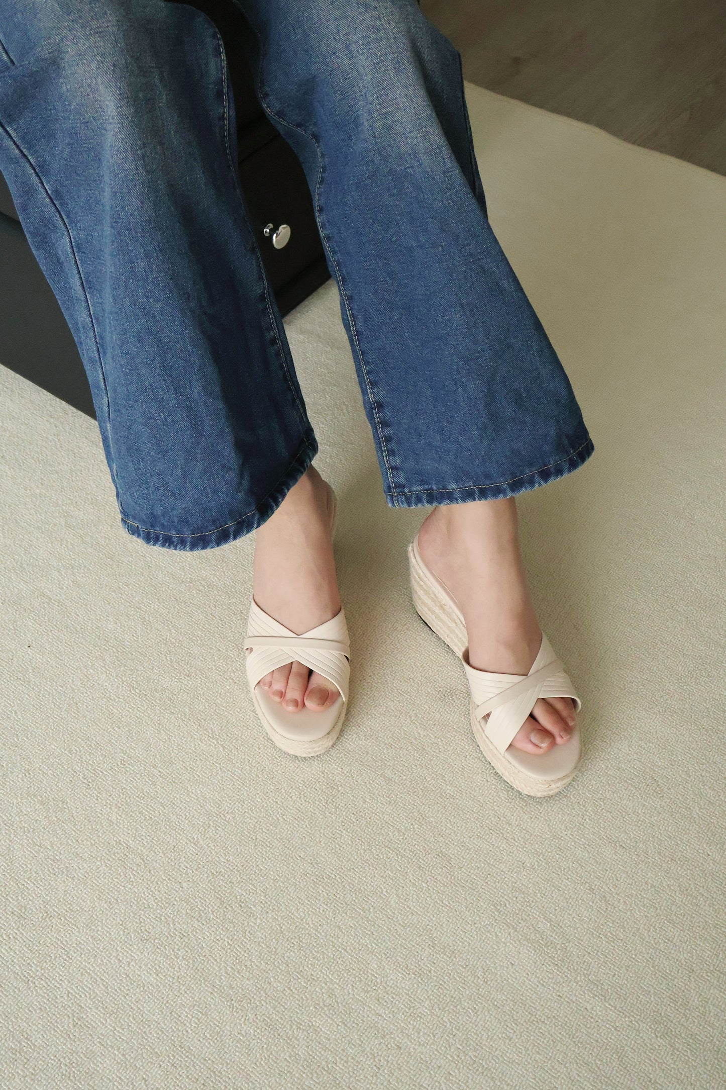 Havana Platform Wedges Sandals (Cream)
