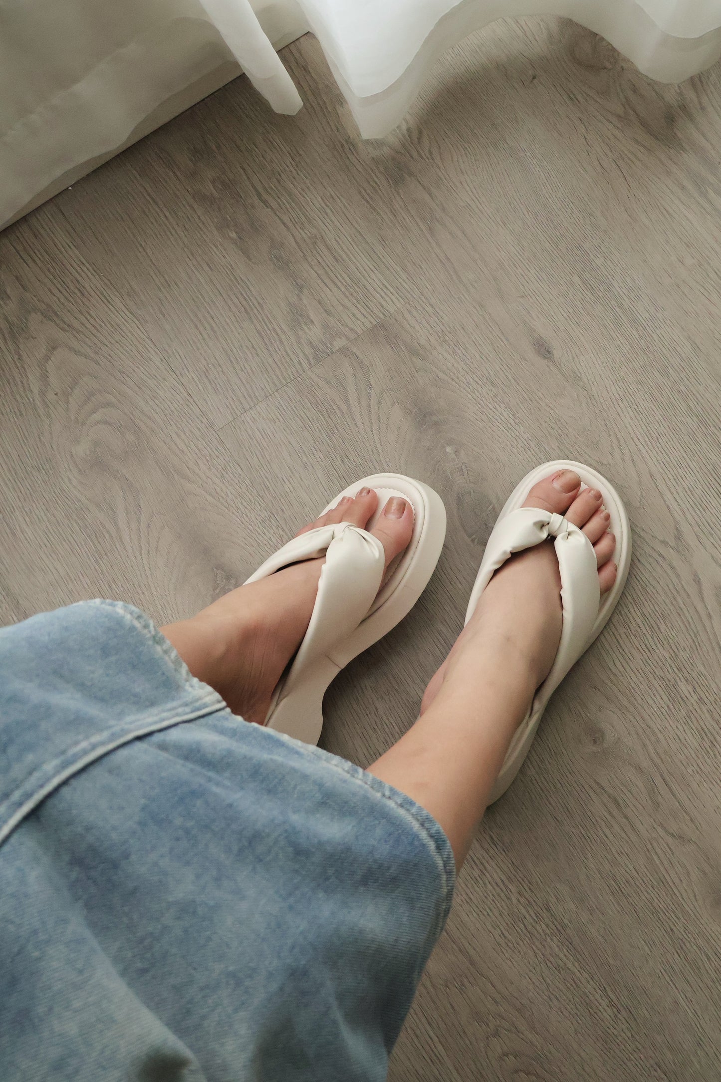 Everlyn Thong Flatform Wedges (Cream White)