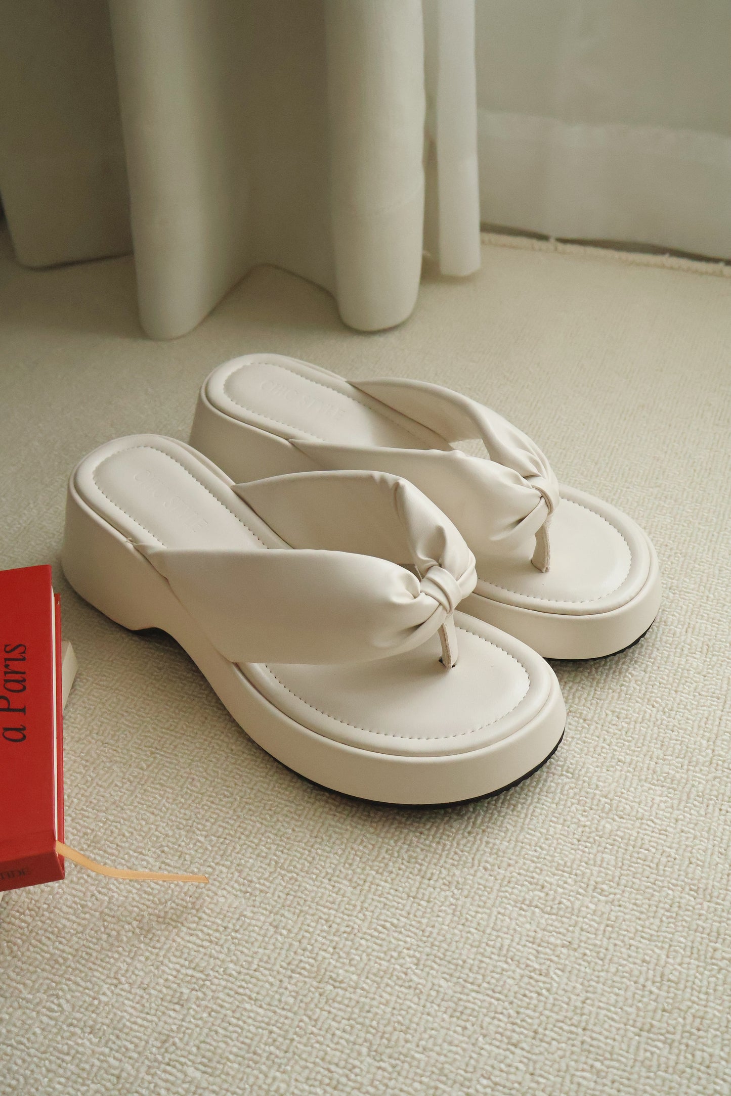 Everlyn Thong Flatform Wedges (Cream White)