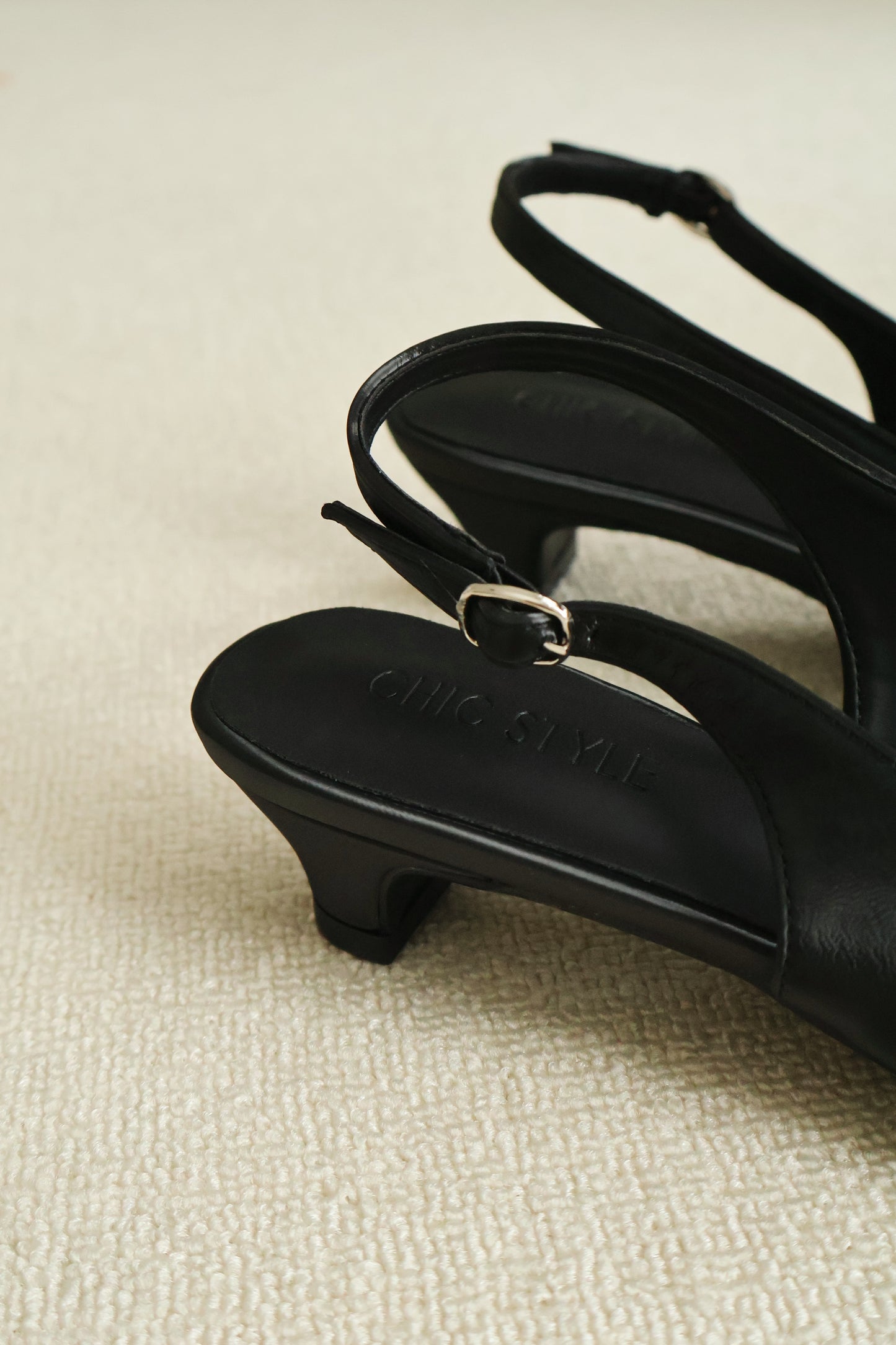 Zoie Pointed Low Heels (Black)