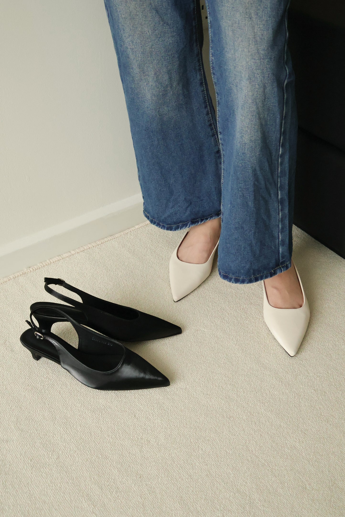Zoie Pointed Low Heels (Cream White)