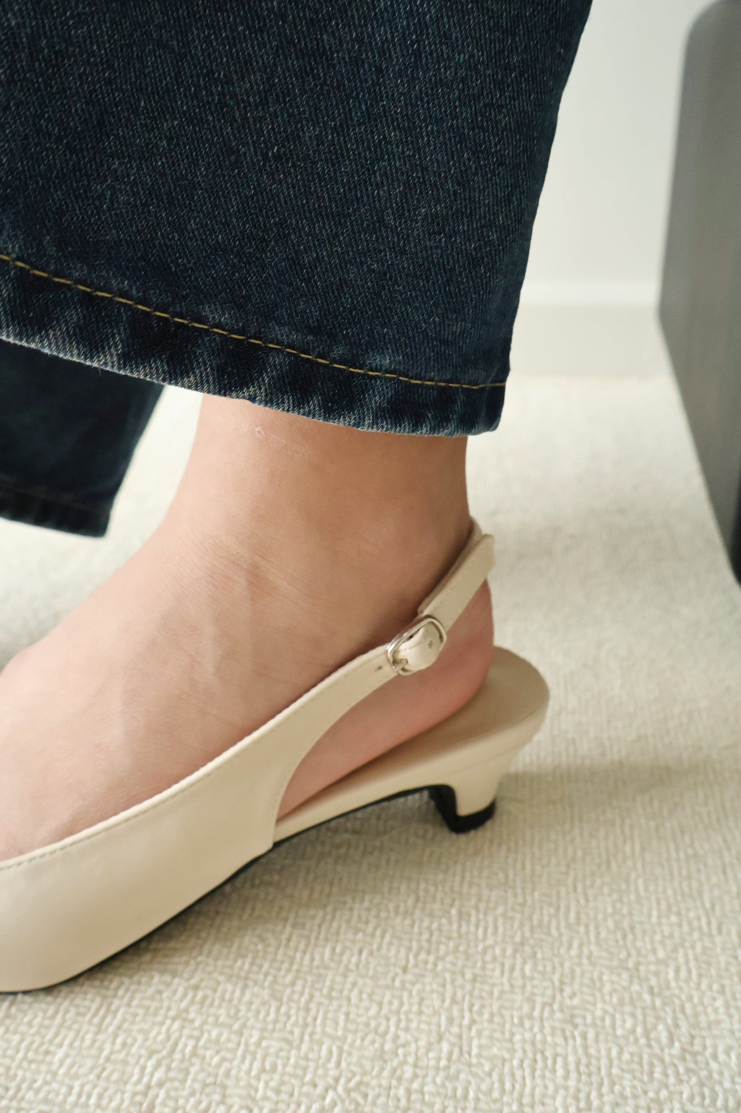 Zoie Pointed Low Heels (Cream White)