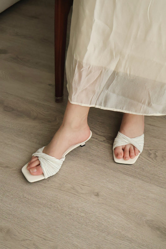 Maeve Twist Elegant Heels (White)