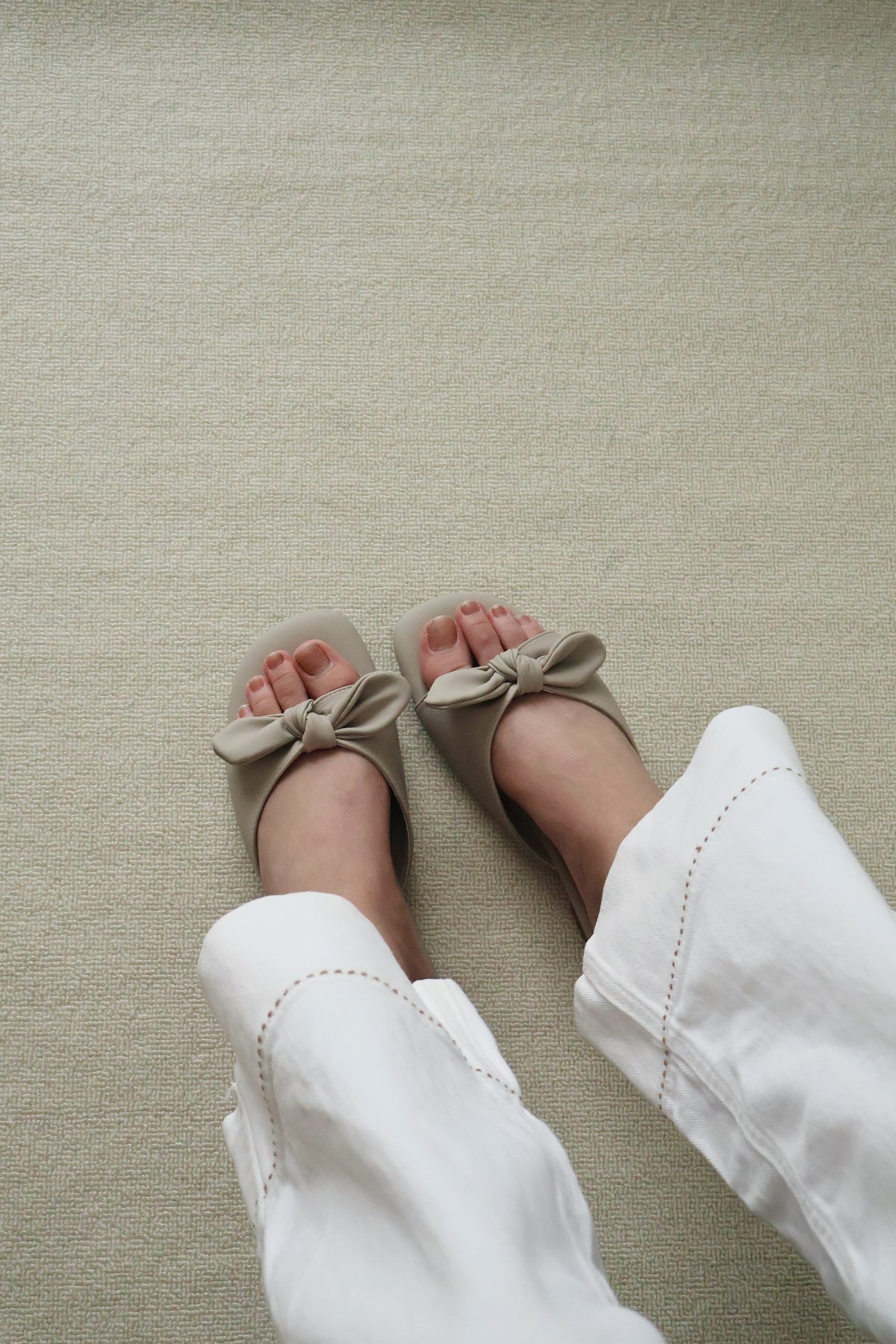 Odette Cute Bow Sandals (Greige)