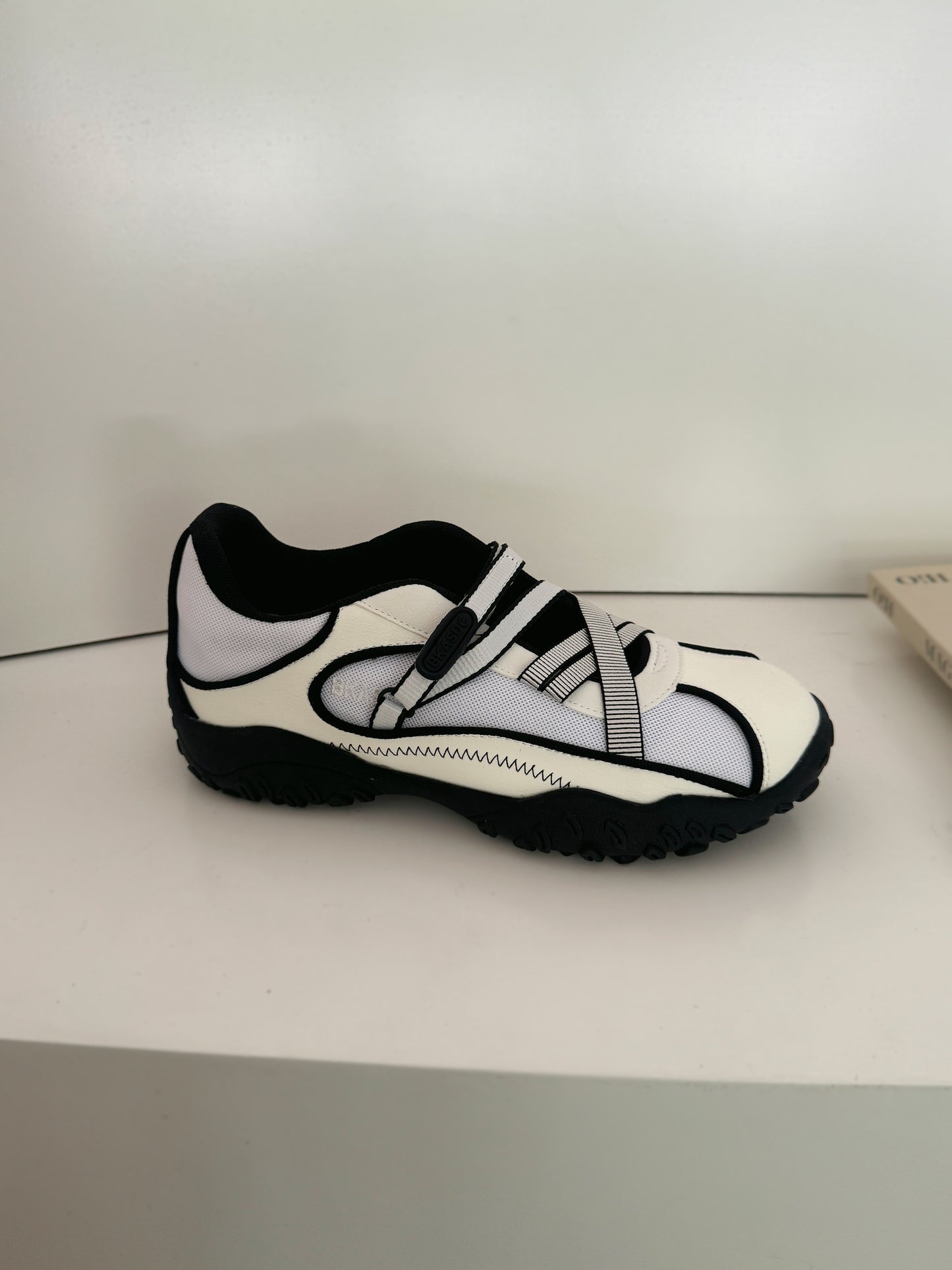 Off Duty Ballet Sneakers (Black)