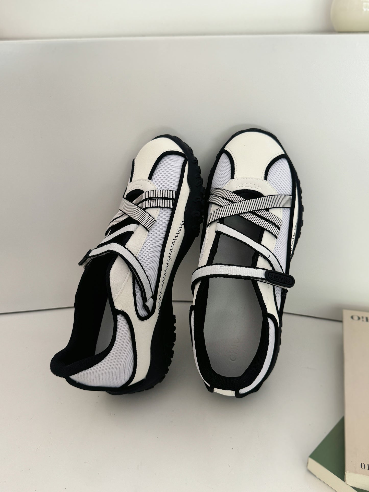 Off Duty Ballet Sneakers (Black)